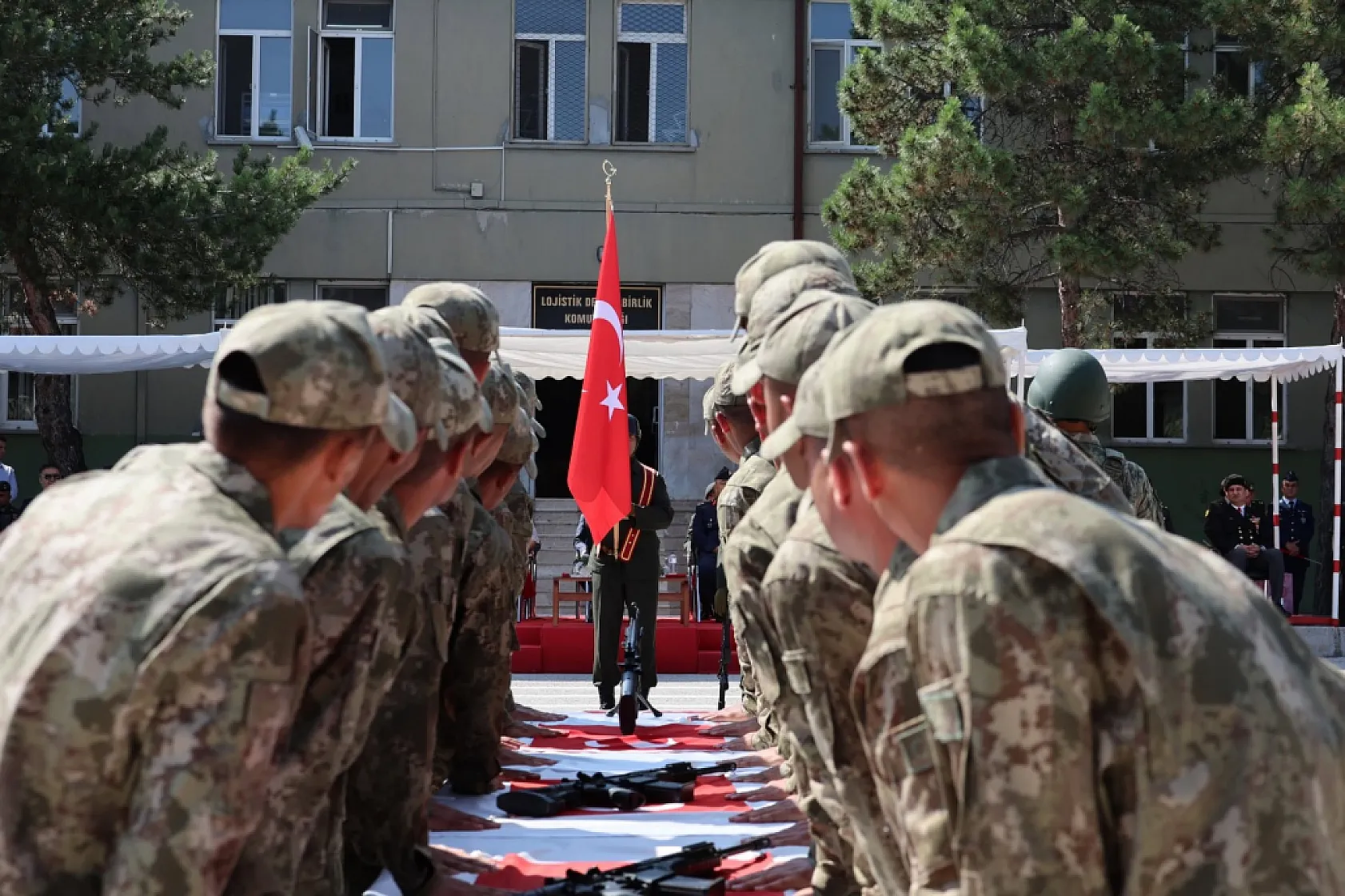 Vatan ve Bayrak İçin Yemin Ettiler