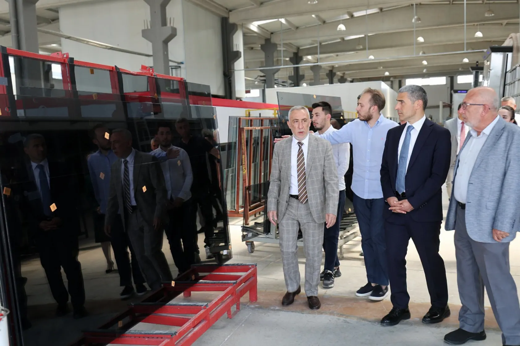 Vali Aktaş'tan İş Dünyasına Ziyaret