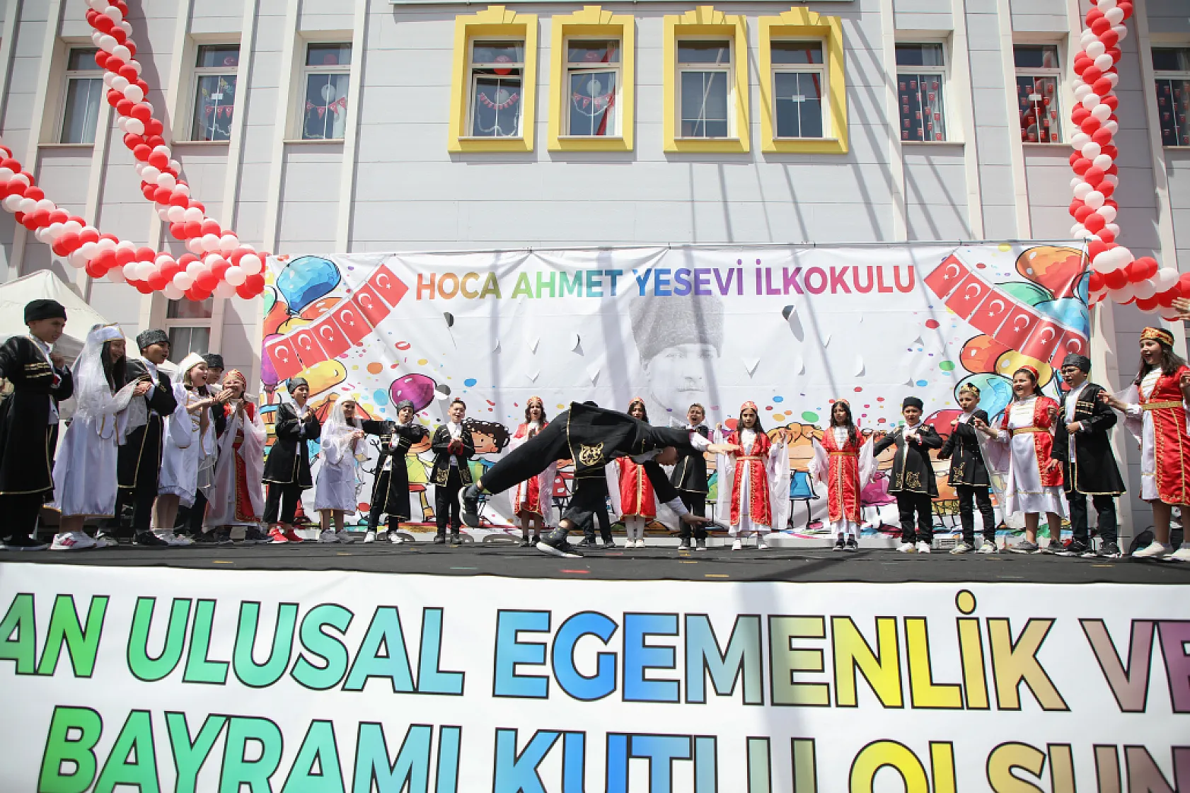 23 Nisan Ulusal Egemenlik ve Çocuk Bayramı'nı En Güzel Kutlayan Okul