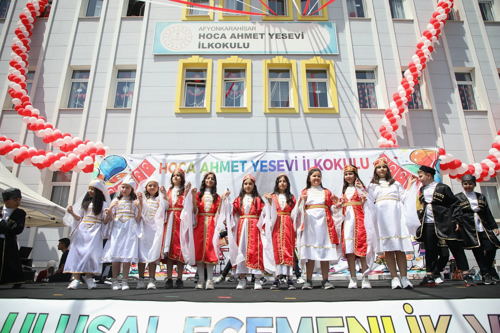 23 Nisan Ulusal Egemenlik ve Çocuk Bayramı'nı En Güzel Kutlayan Okul
