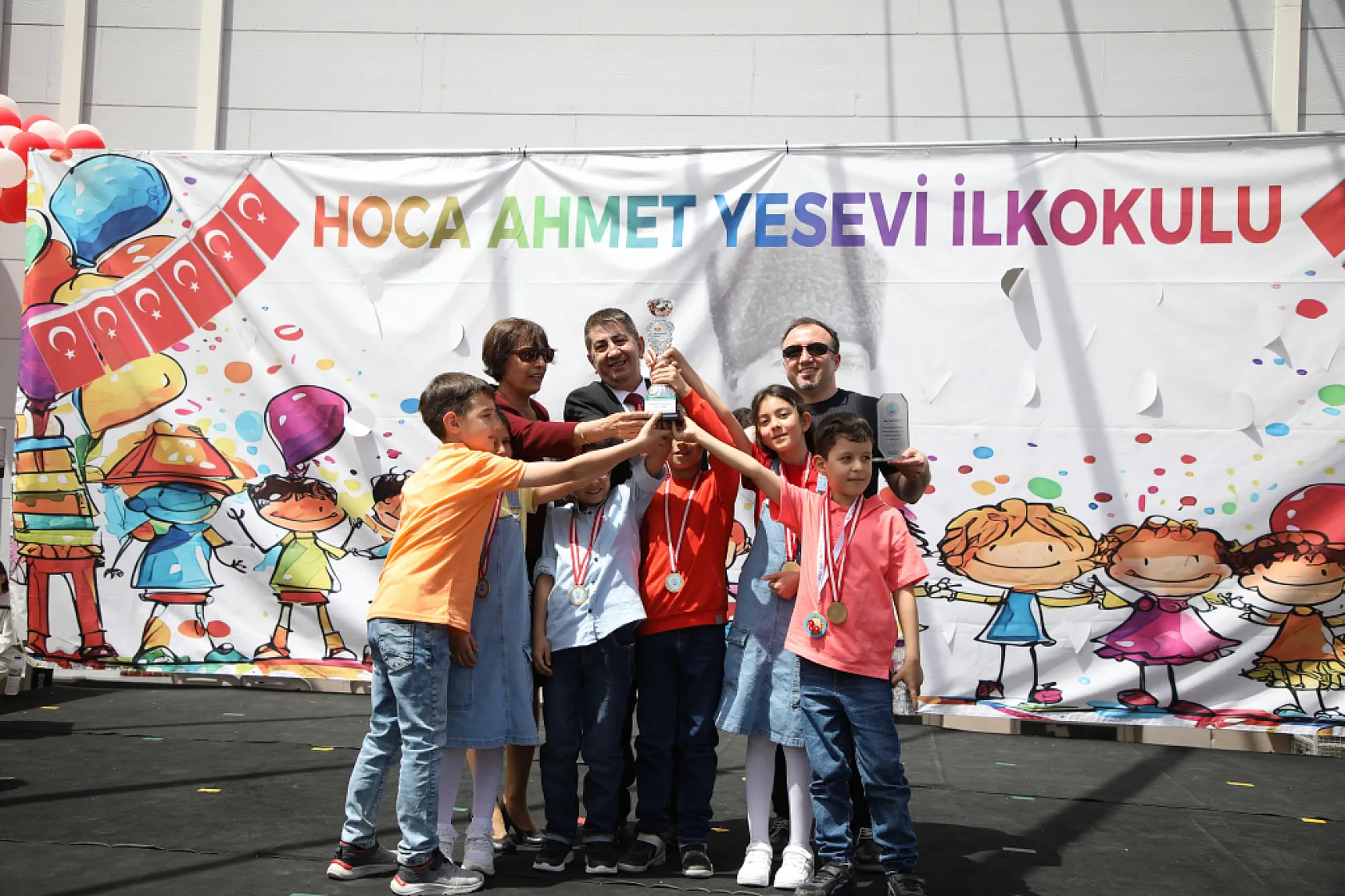 23 Nisan Ulusal Egemenlik ve Çocuk Bayramı'nı En Güzel Kutlayan Okul