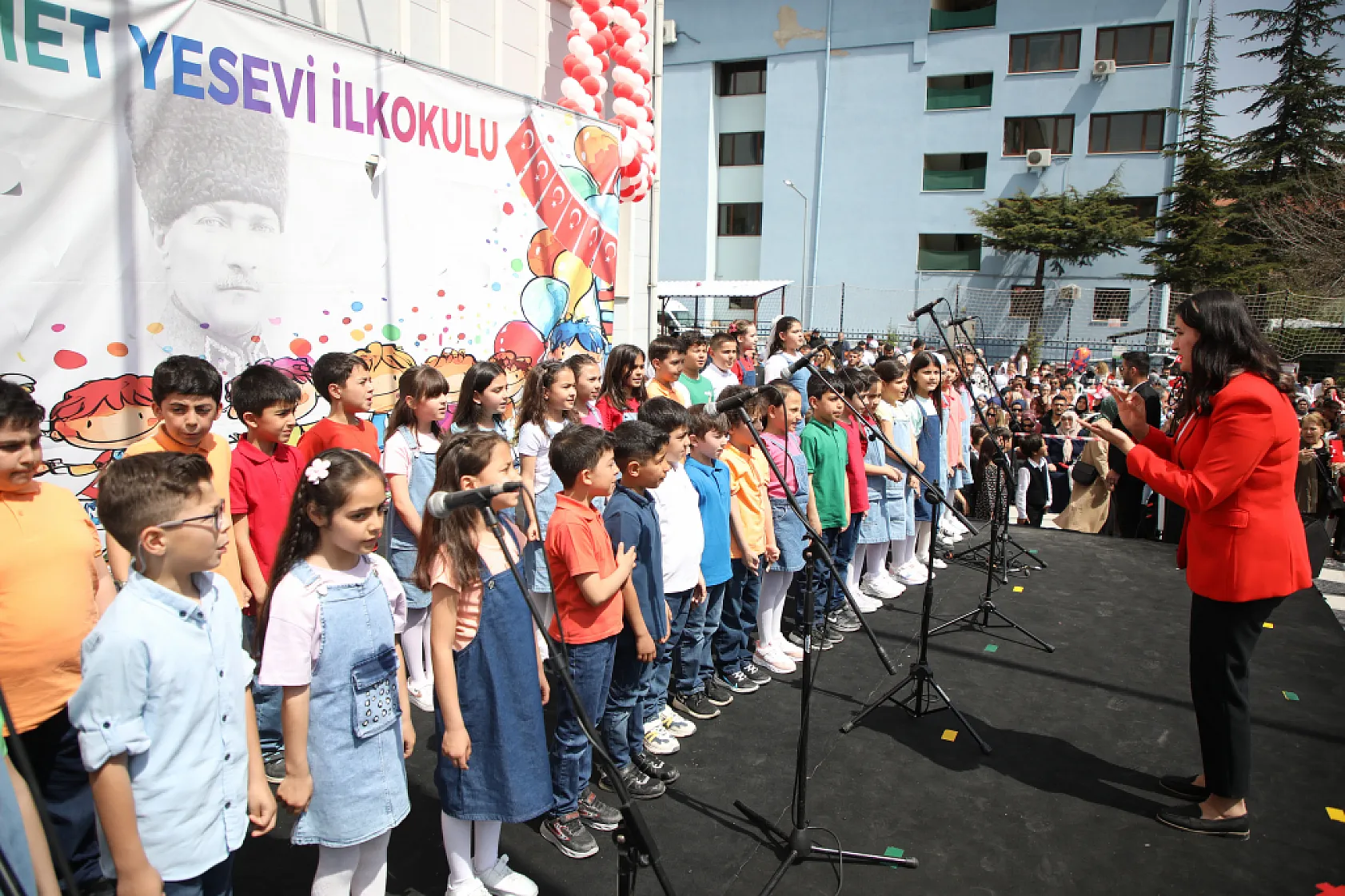 23 Nisan Ulusal Egemenlik ve Çocuk Bayramı'nı En Güzel Kutlayan Okul