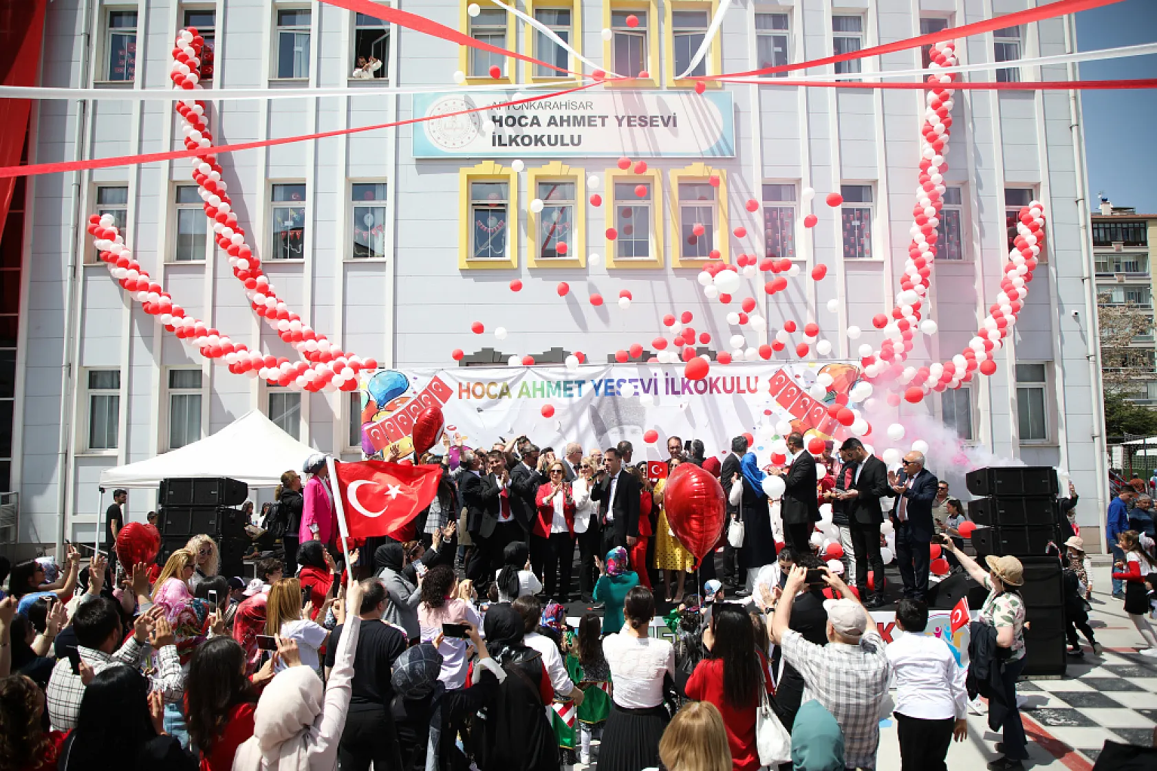 23 Nisan Ulusal Egemenlik ve Çocuk Bayramı'nı En Güzel Kutlayan Okul