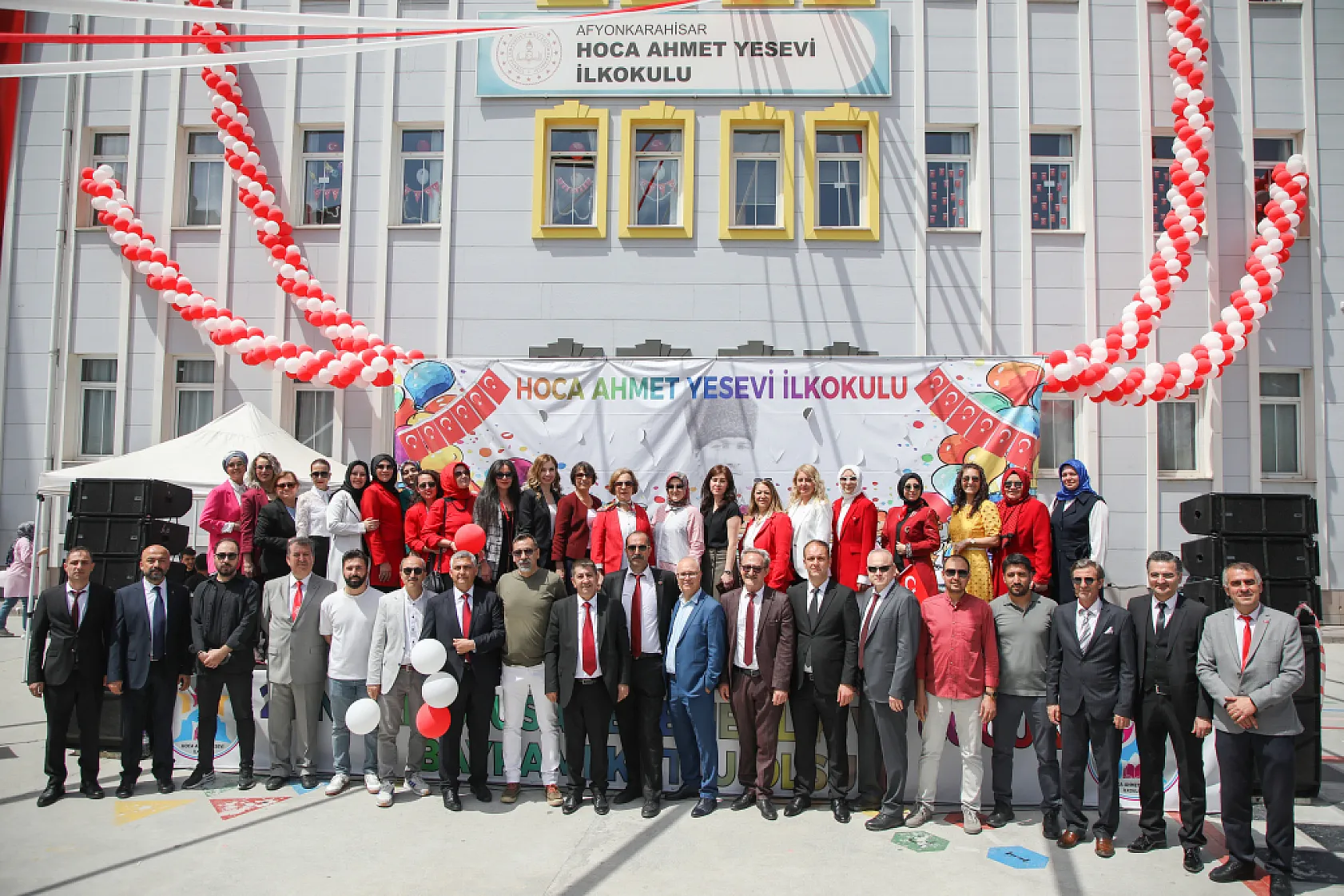 23 Nisan Ulusal Egemenlik ve Çocuk Bayramı'nı En Güzel Kutlayan Okul