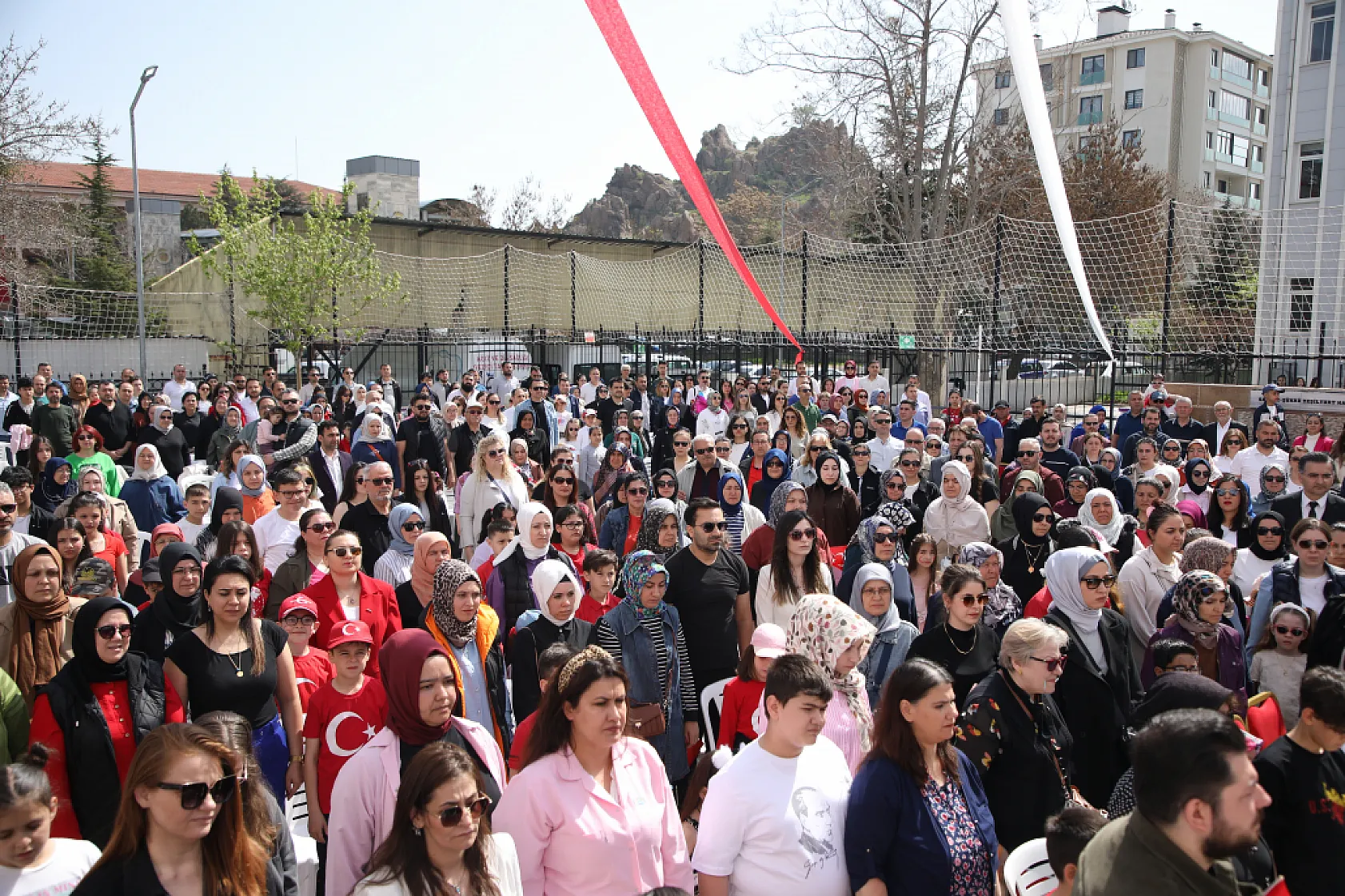 23 Nisan Ulusal Egemenlik ve Çocuk Bayramı'nı En Güzel Kutlayan Okul