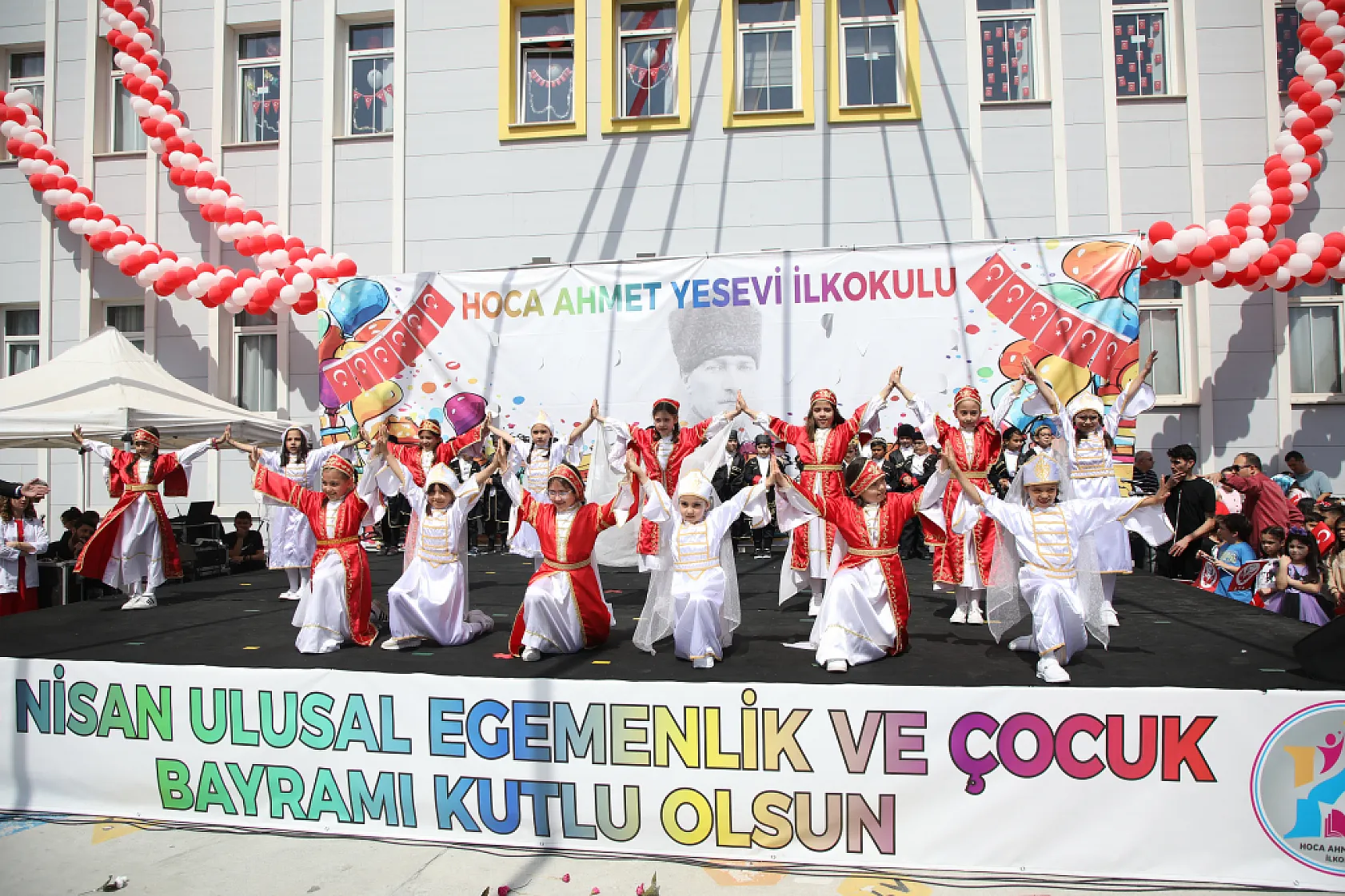 23 Nisan Ulusal Egemenlik ve Çocuk Bayramı'nı En Güzel Kutlayan Okul