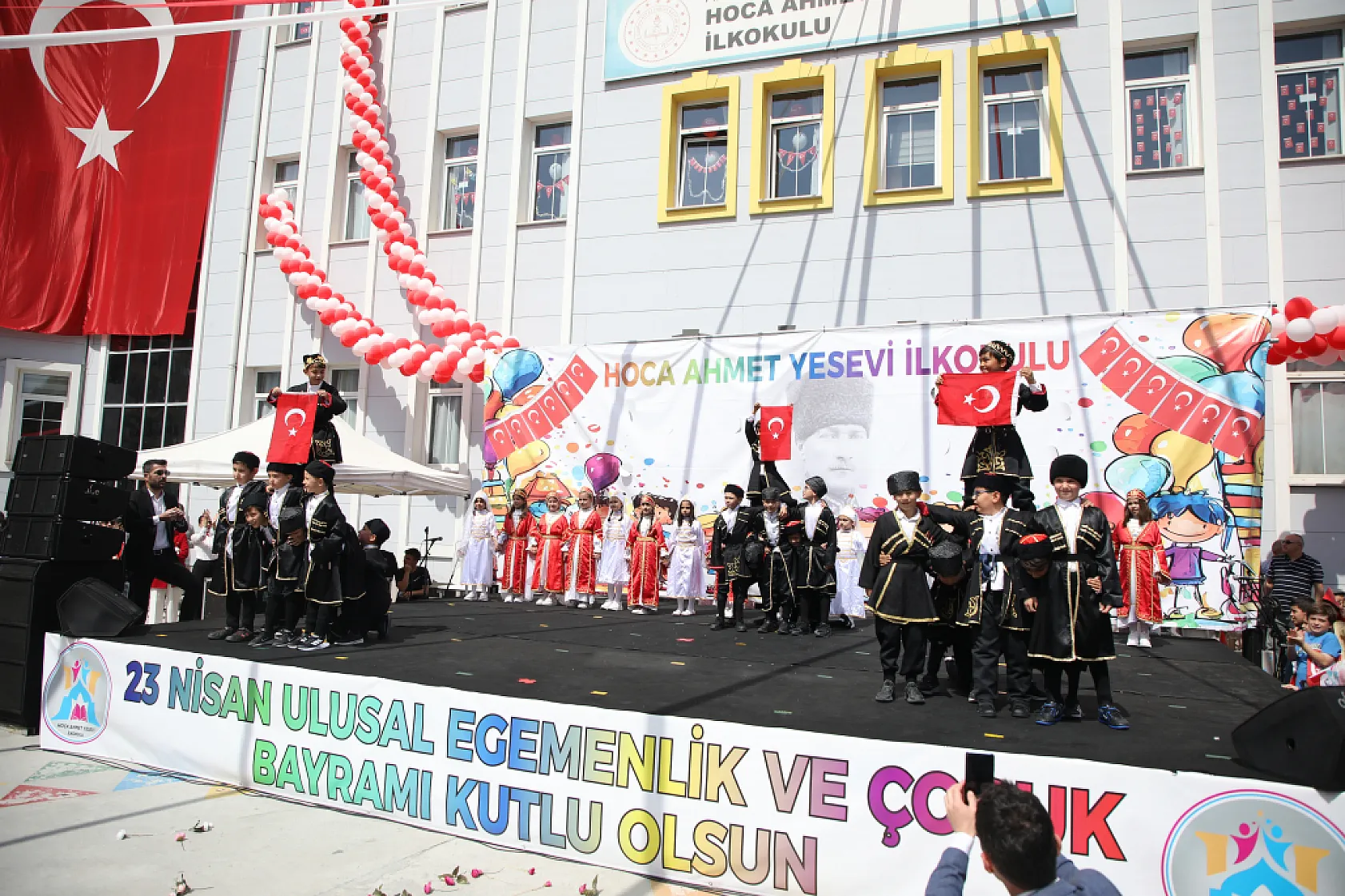 23 Nisan Ulusal Egemenlik ve Çocuk Bayramı'nı En Güzel Kutlayan Okul