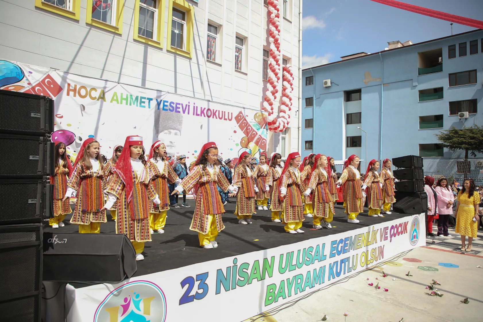 23 Nisan Ulusal Egemenlik ve Çocuk Bayramı'nı En Güzel Kutlayan Okul