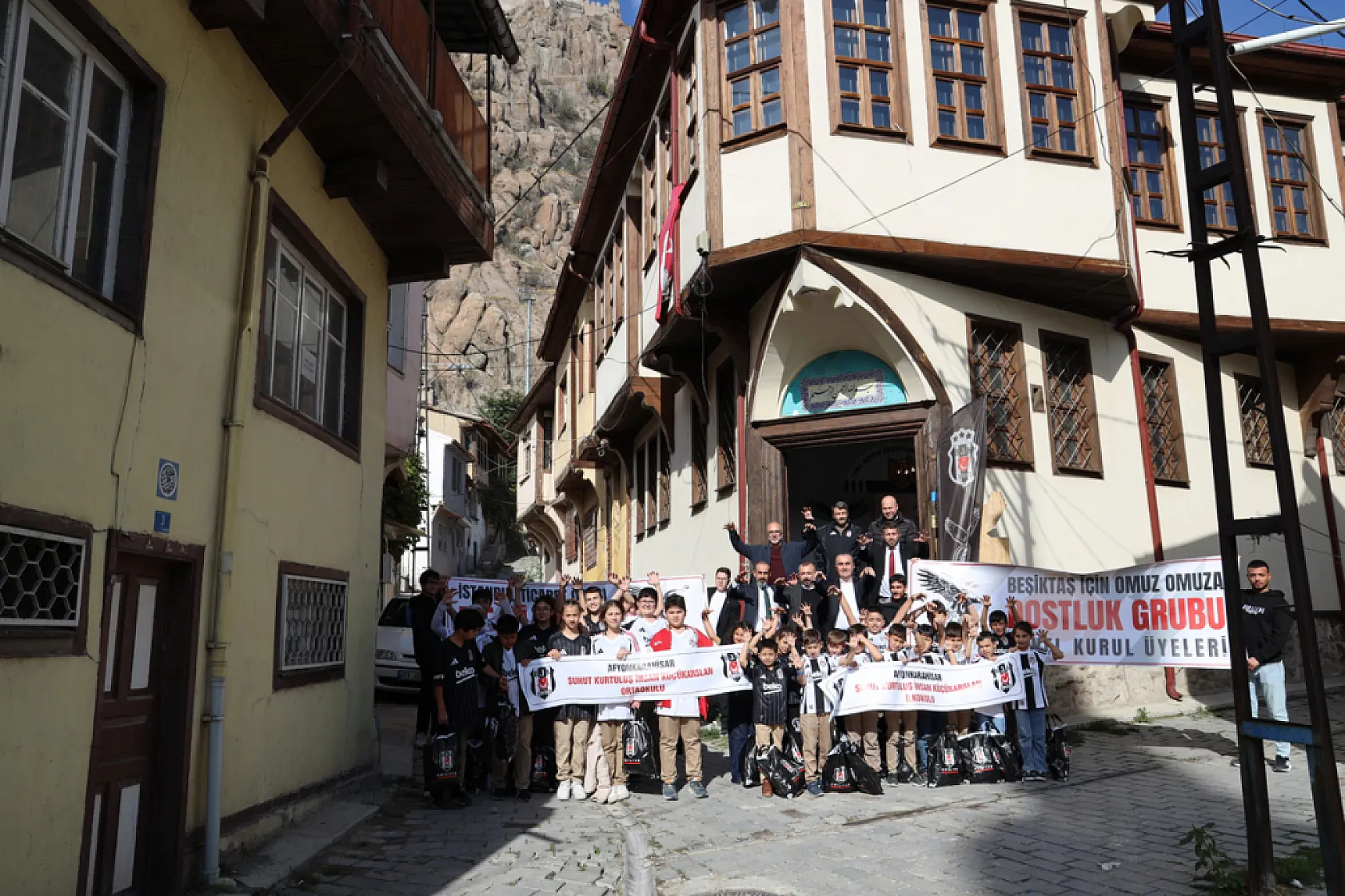 Afyon'da Beşiktaş Rüzgârı Esti