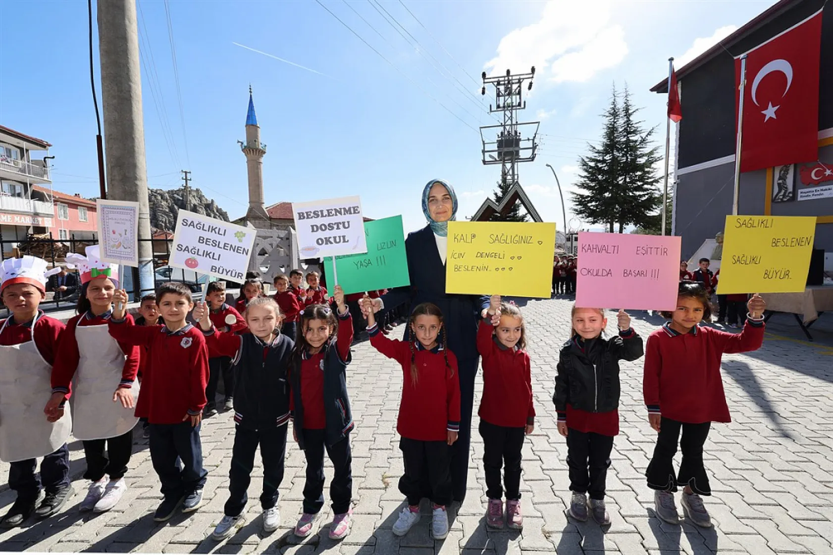 Hem Valimiz, Hem Devlet Anamız