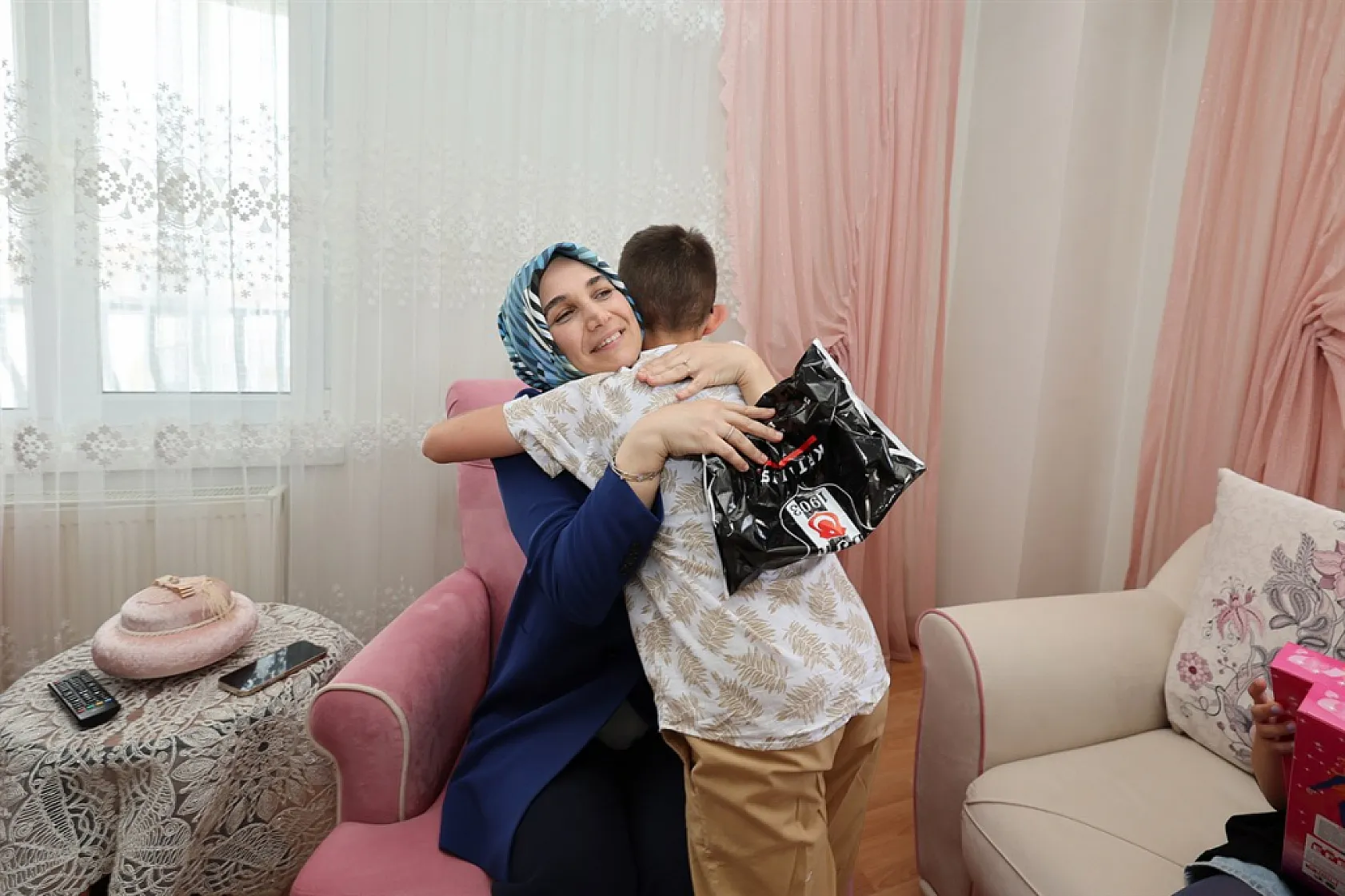 Hem Valimiz, Hem Devlet Anamız