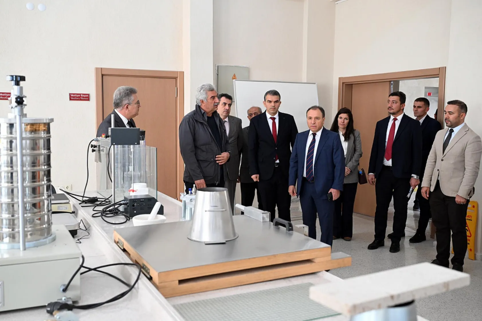 Rektör Karakaş, 2 MYO'da İncelemelerde Bulundu