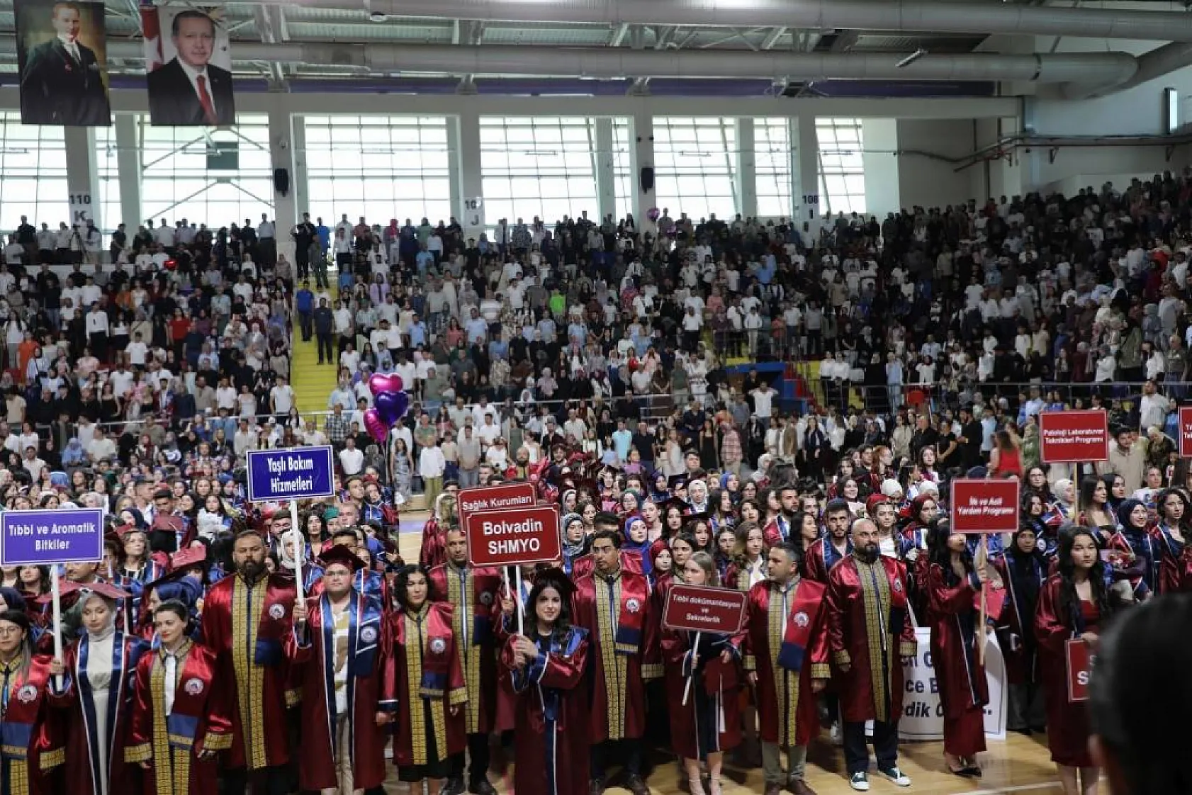 AFSÜ MYO'dan Bin Öğrenci Mezun Oldu