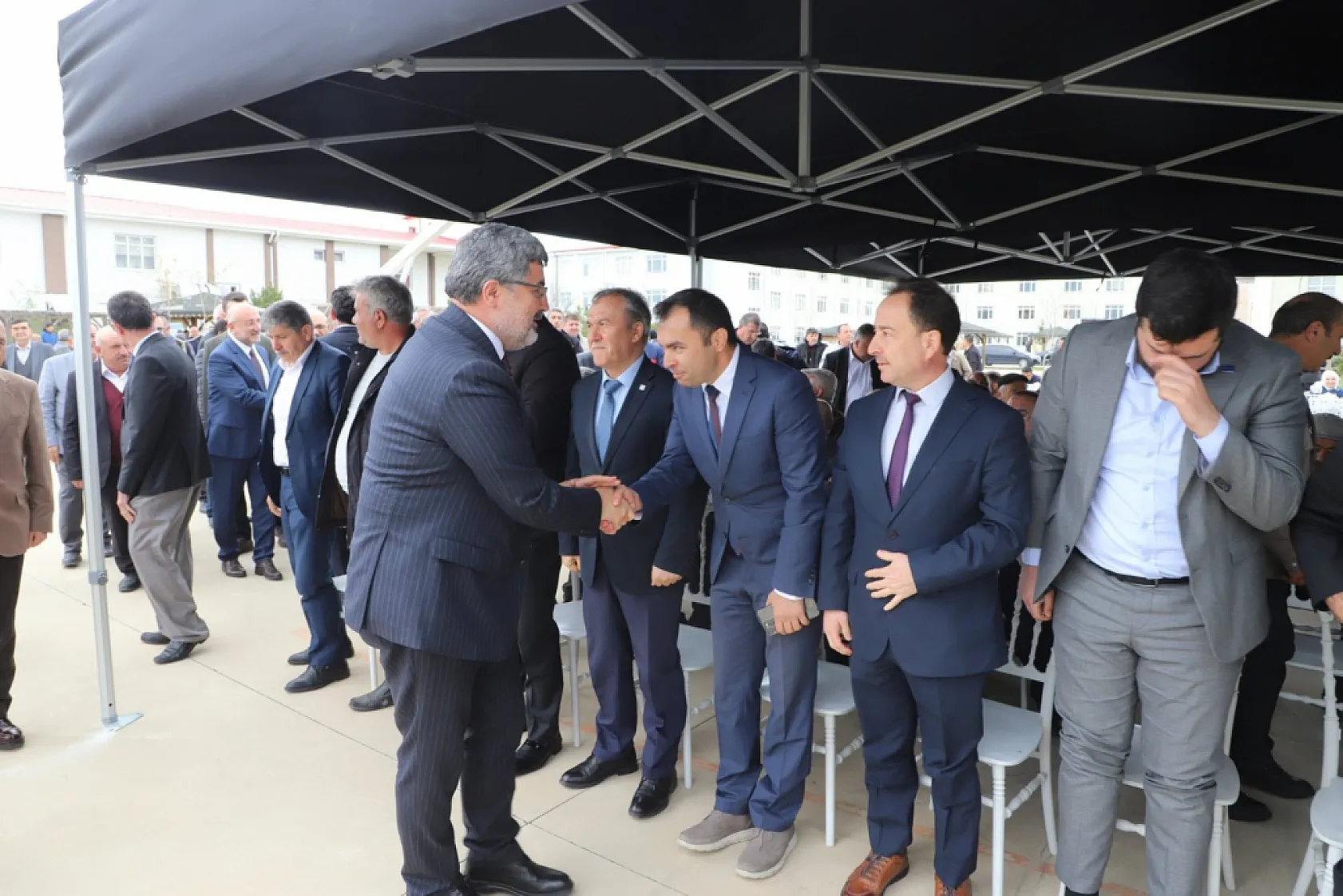 Vali Yiğitbaşı: Bu Projenin İkinci Bir Örneği Yok