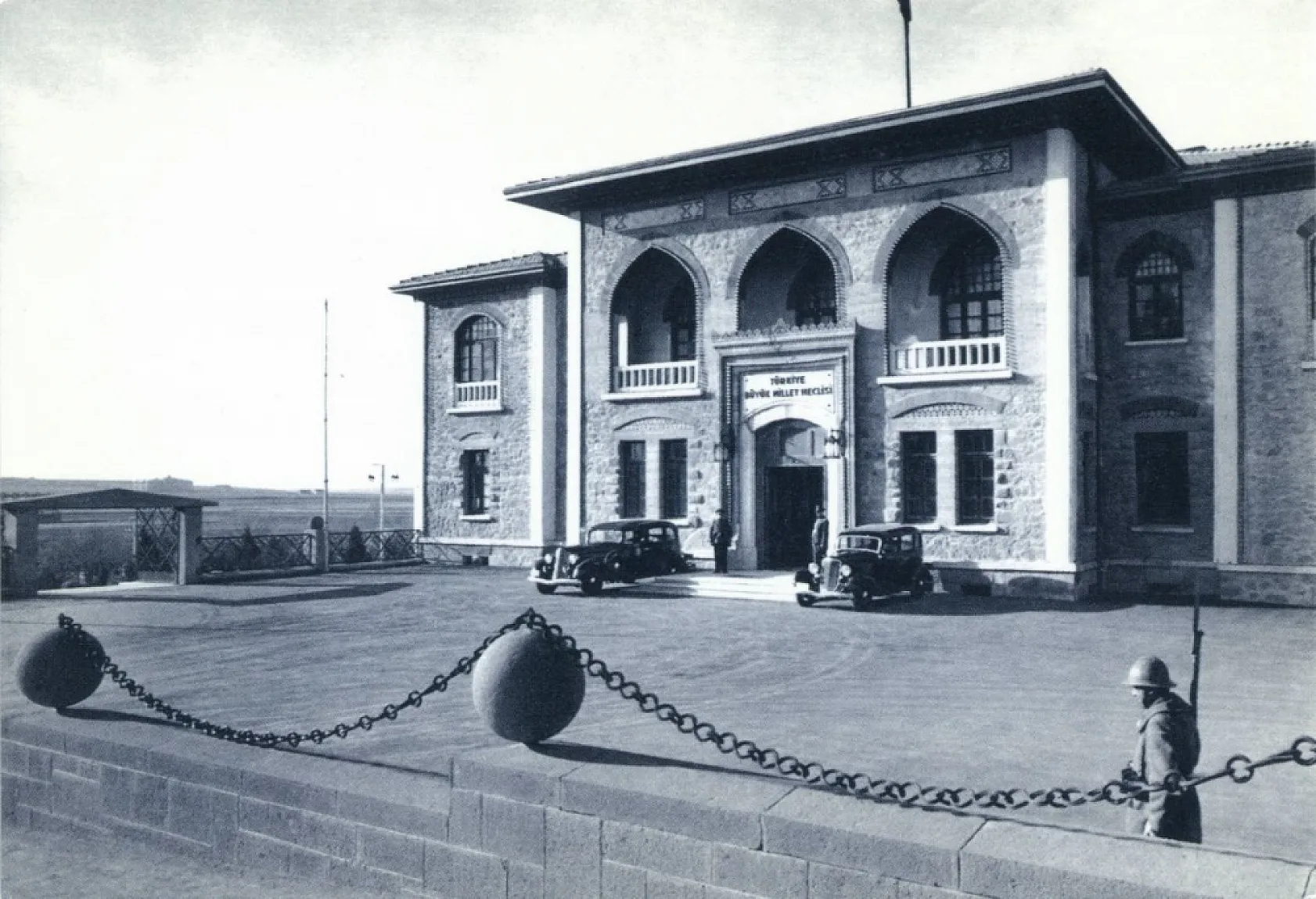 Afyon'un İlk Kadın Vekili: Mebrure Gönenç