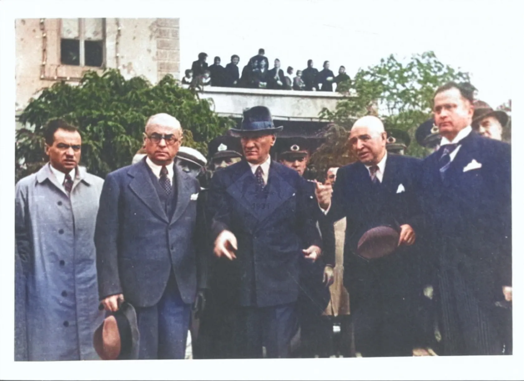 Atatürk'ün Fotoğraflarını Renklendirdik