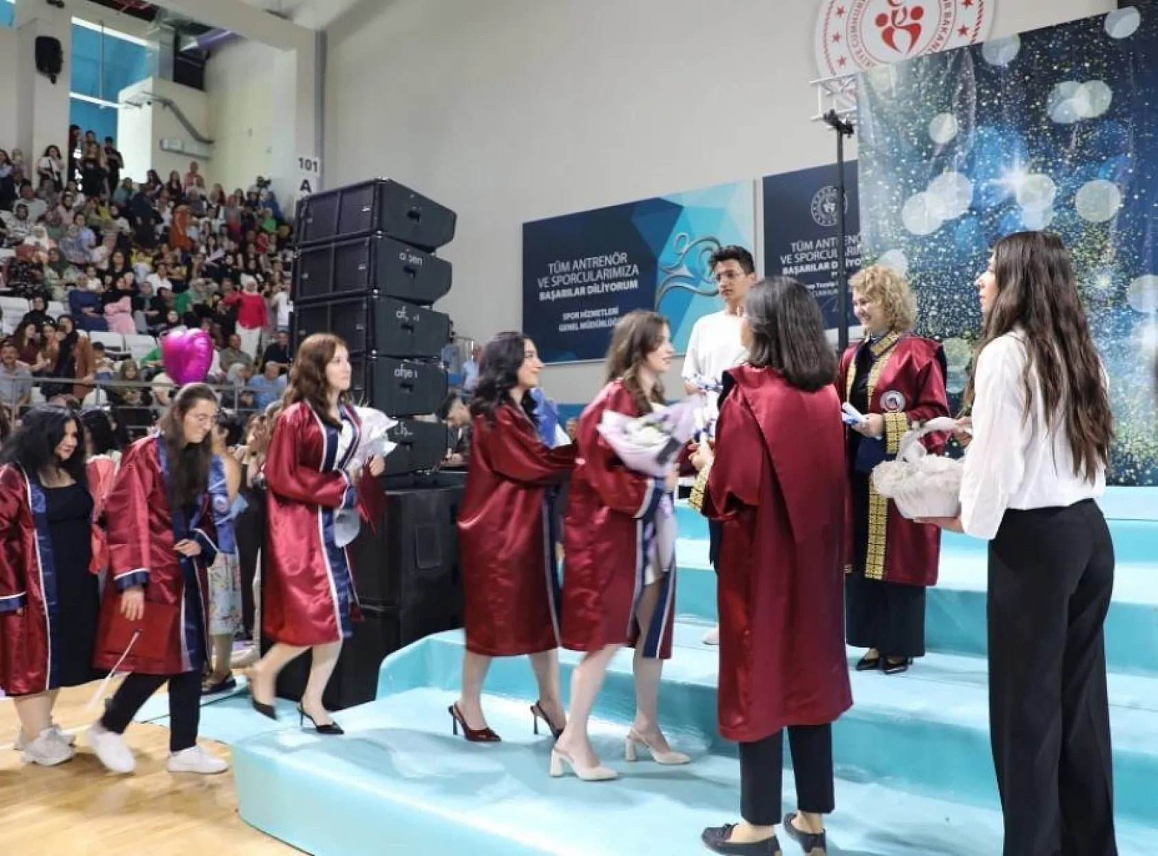 AFSÜ MYO'dan Bin Öğrenci Mezun Oldu