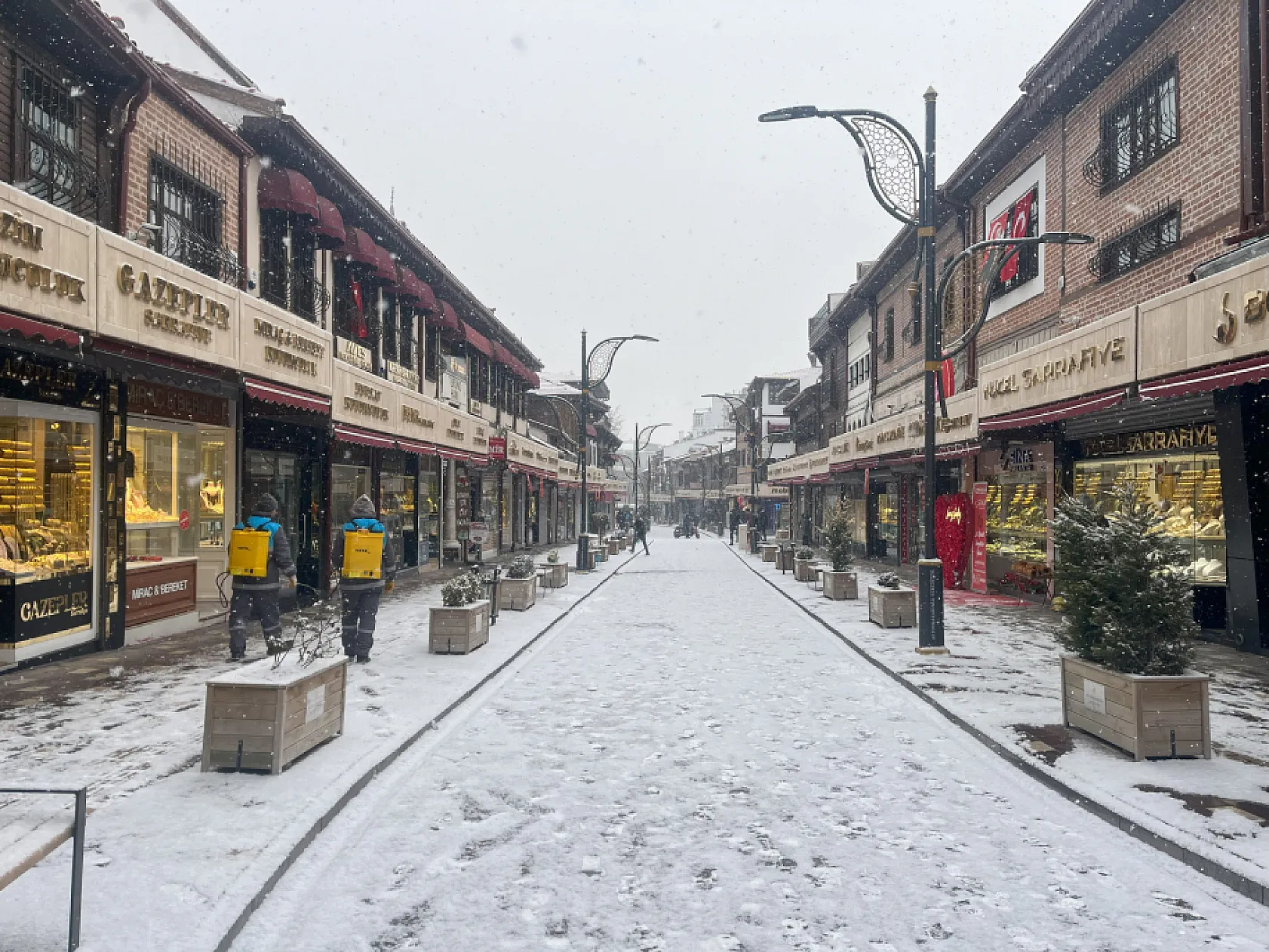 Afyon, Güne Beyaz Bereketle Uyandı