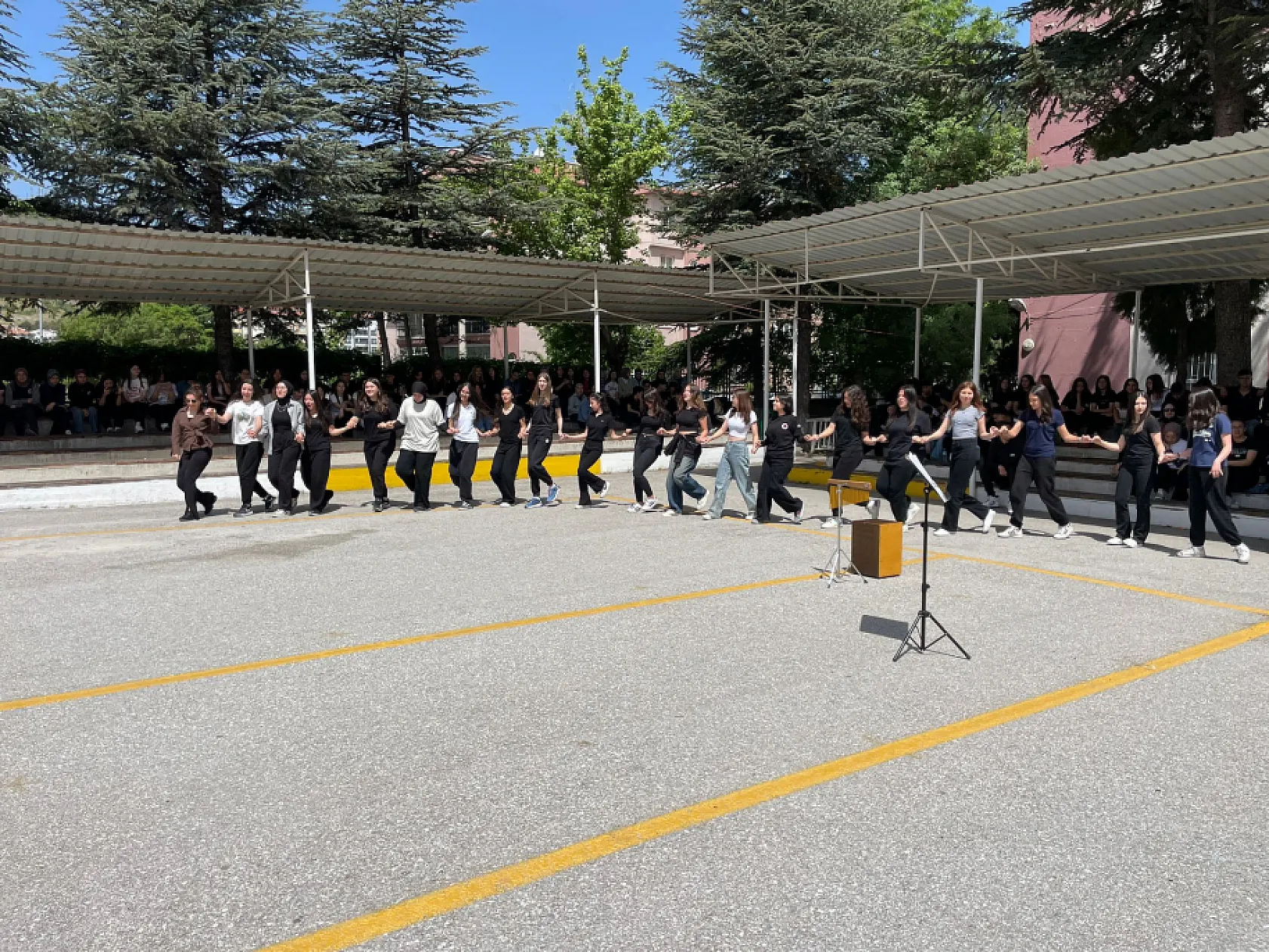 Afyon'da Roman Gibi Mezuniyet