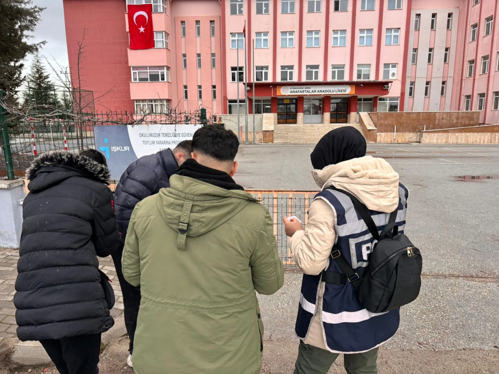 Çocukların Güvenliği İçin Santim Santim Denetim