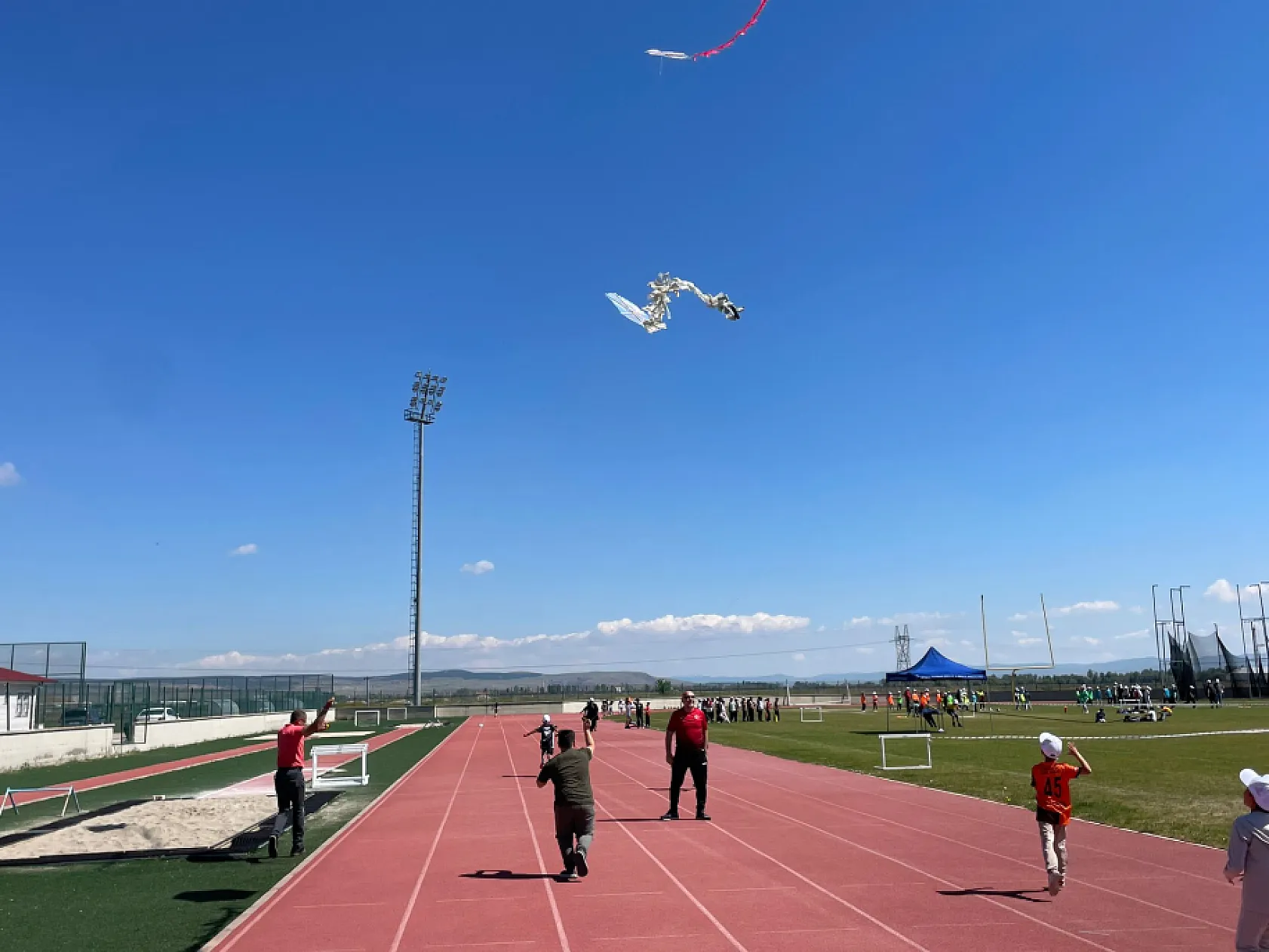 Dünya Oyun Günü'nde Müdürler, Çocuklarla Birlikte Eğlendi
