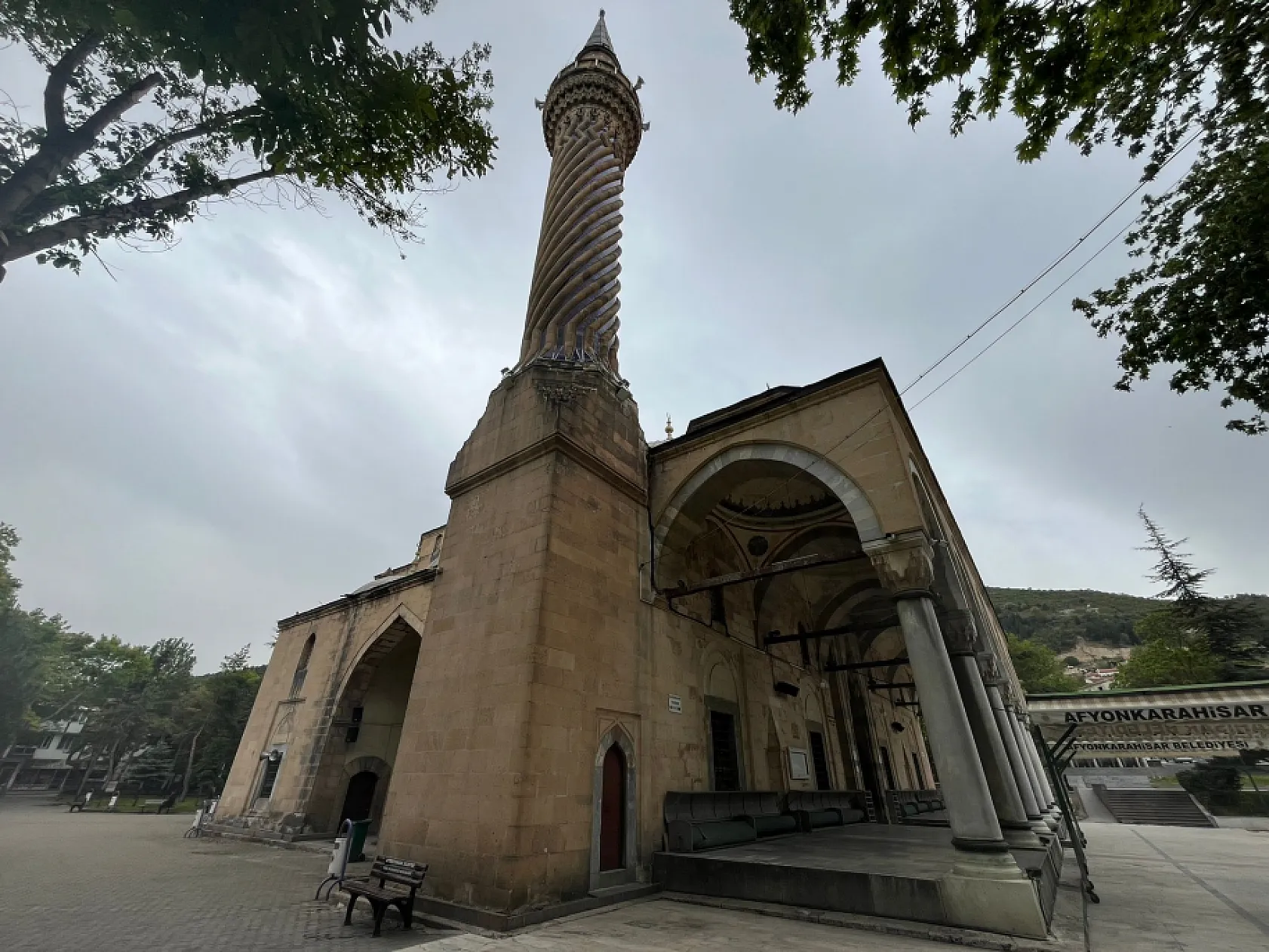 Afyon'un Zamana Meydan Okuyan Cami'leri