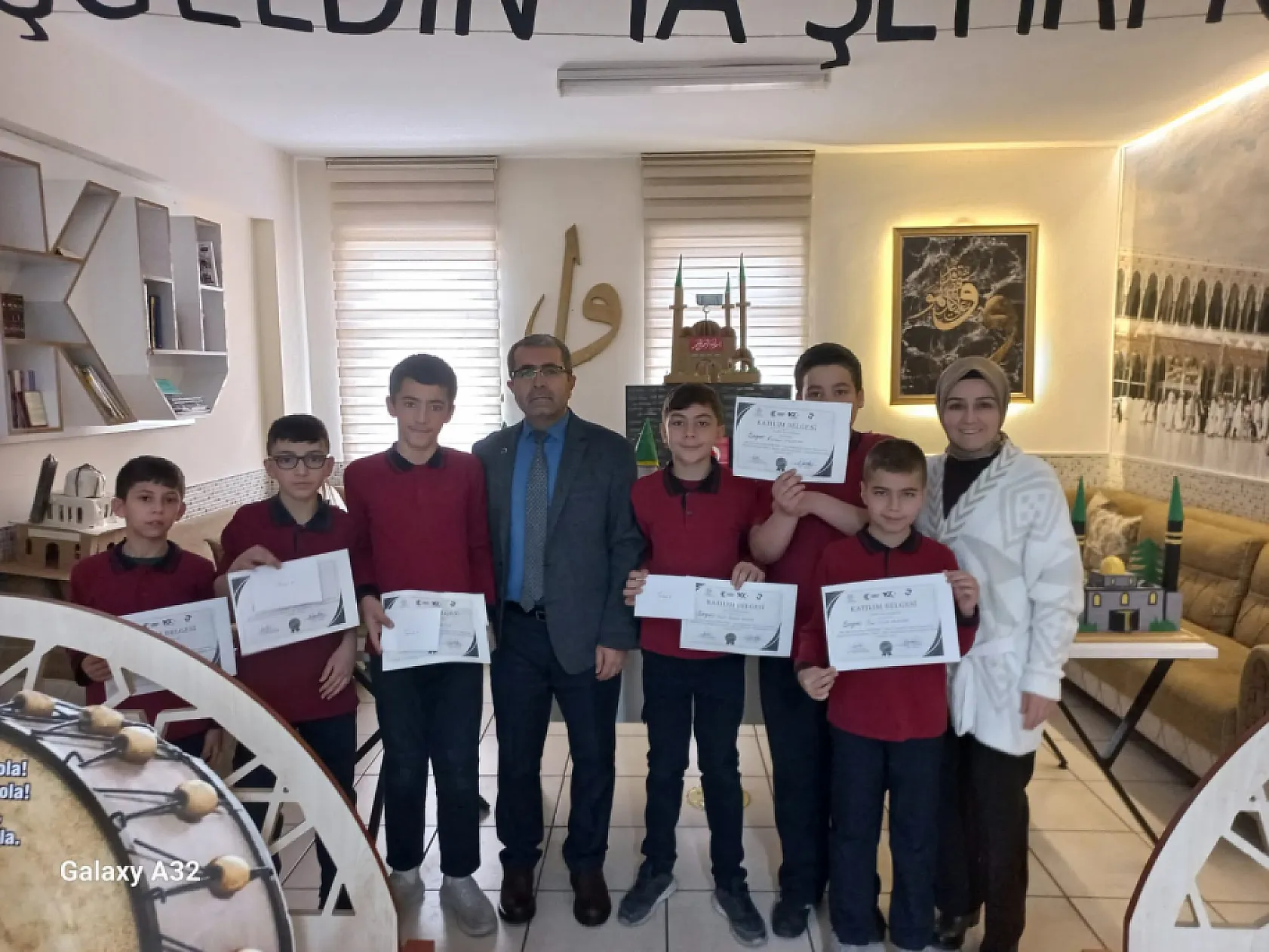 Minik Ellerden Büyük Eserler