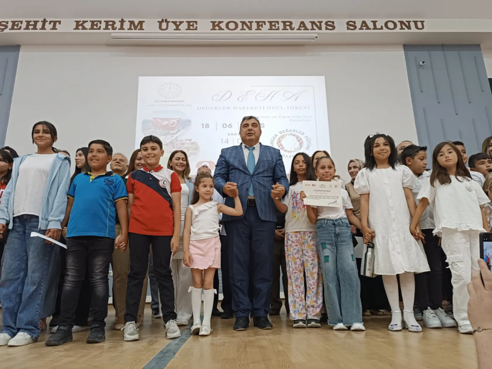 Müdür Sünnetci'den Net Mesaj: Atalarından Utanan Nesil Başarılı Olamaz