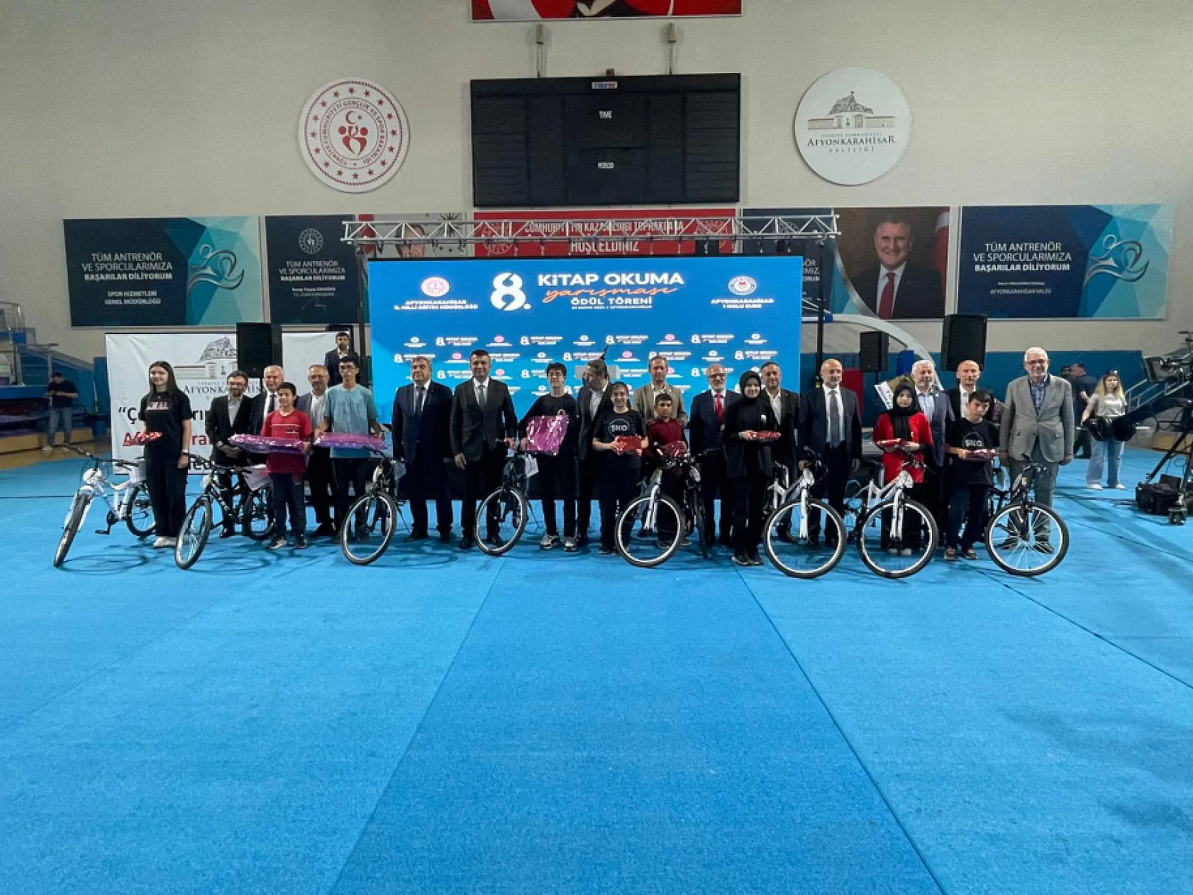 'Tüm Kitaplar, Bir Kitabın Anlaşılması İçin Okunur'