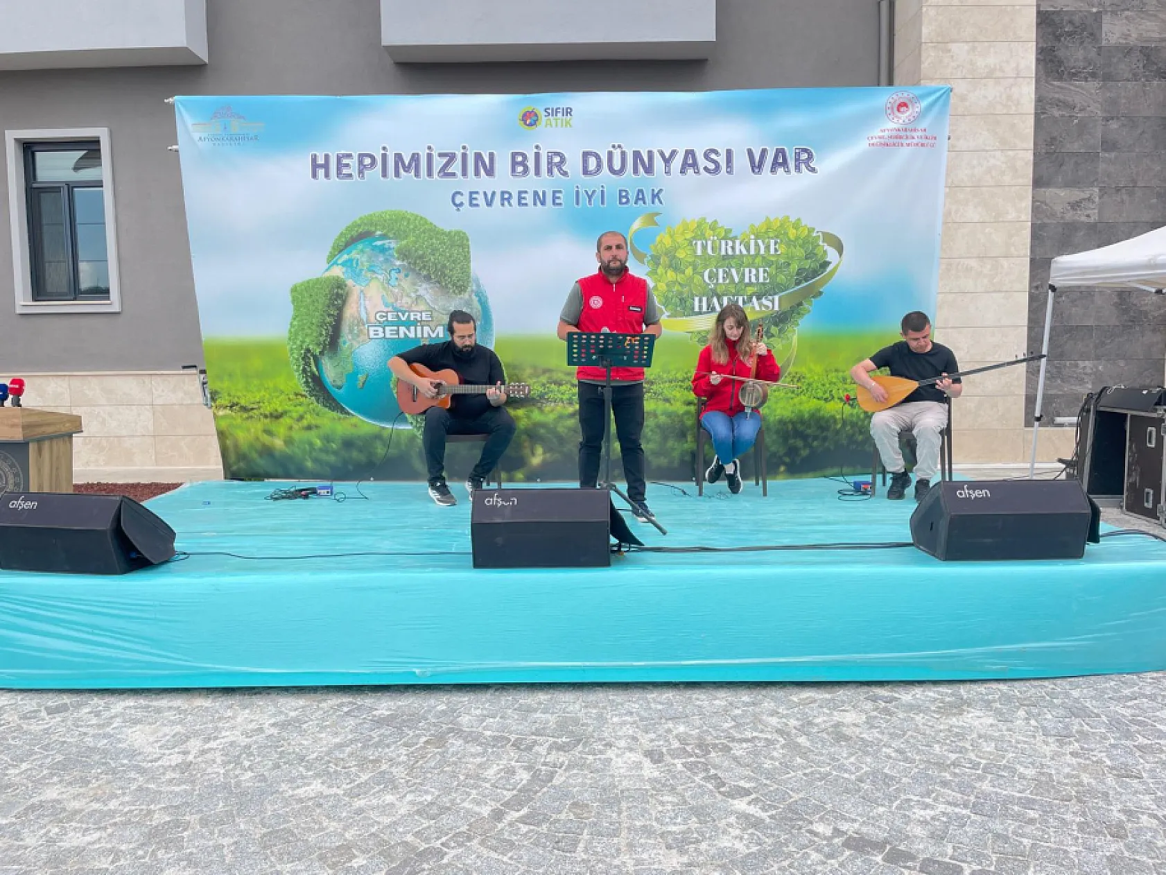 'Türk Gençliğinin, 2'nci Vazifesi Türk Yurdunun Dağını Denizini Korumaktır'