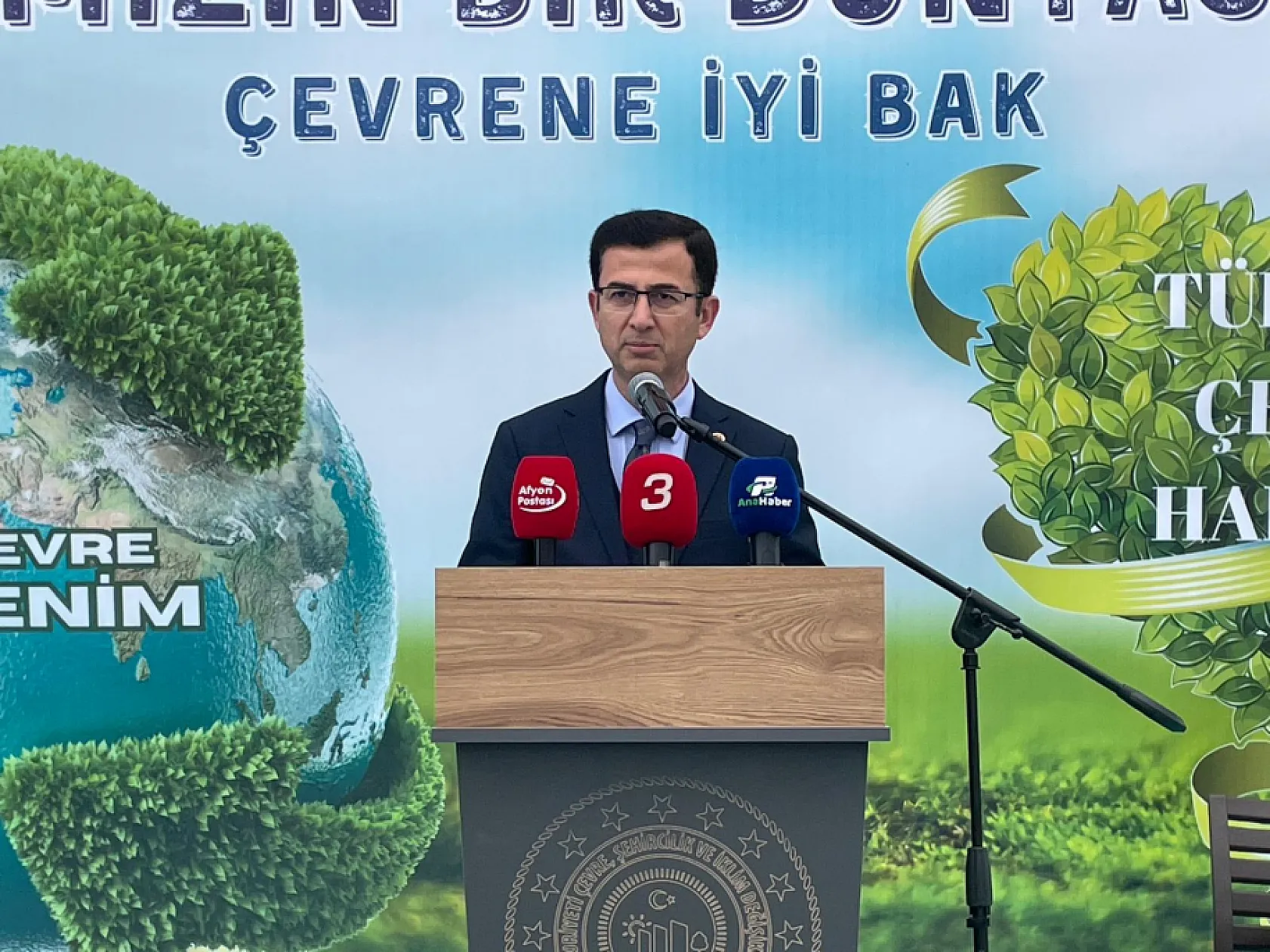 'Türk Gençliğinin, 2'nci Vazifesi Türk Yurdunun Dağını Denizini Korumaktır'