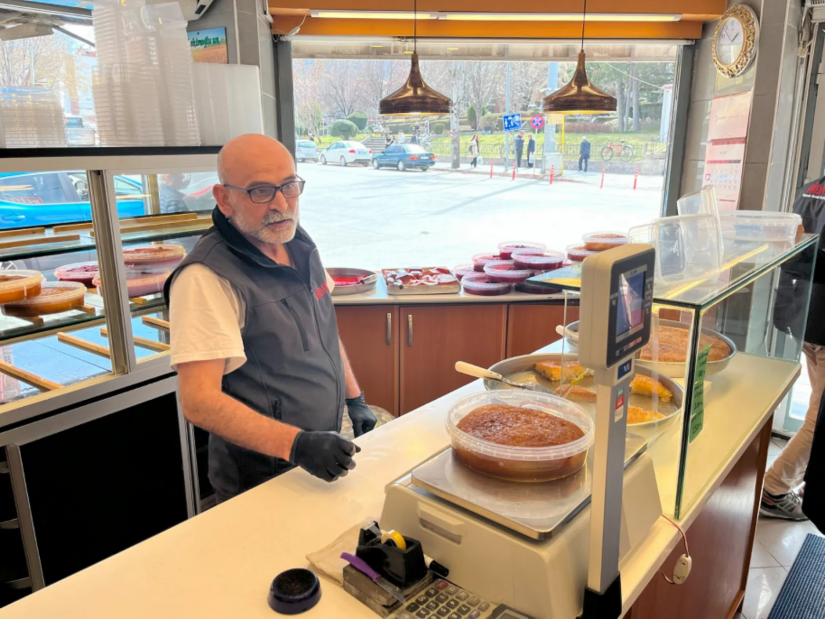 Ekmek Kadayıfını Markalaştıran İşletme: Hidayet Abi'nin Yeri