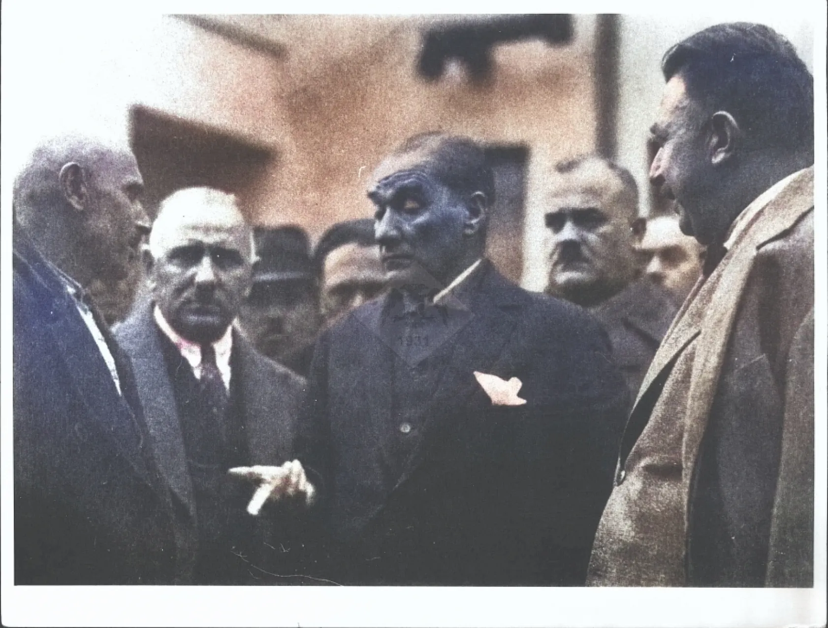 Atatürk'ün Fotoğraflarını Renklendirdik