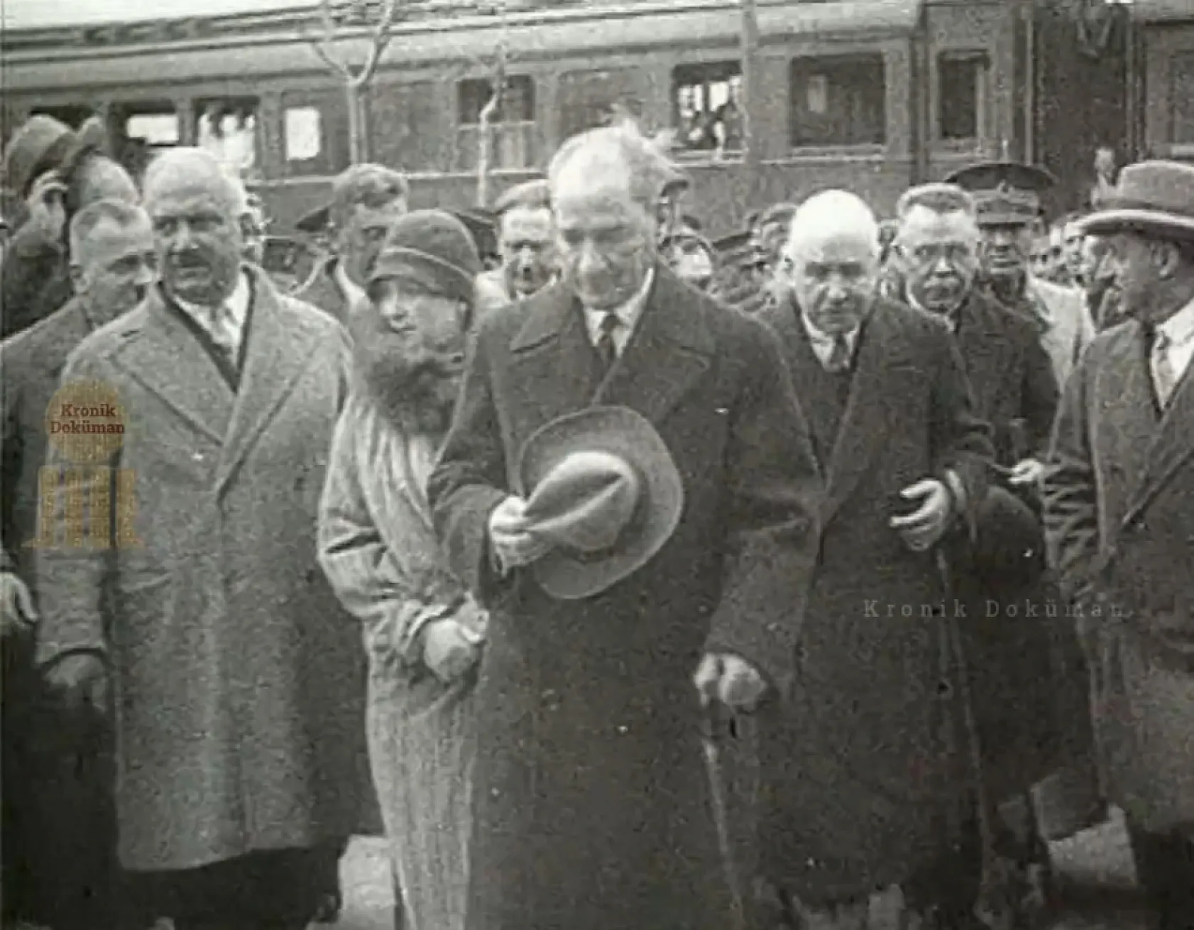 94 Yıl Önce Afyon'da Bu Zamanlar: 'Varol Halaskar'