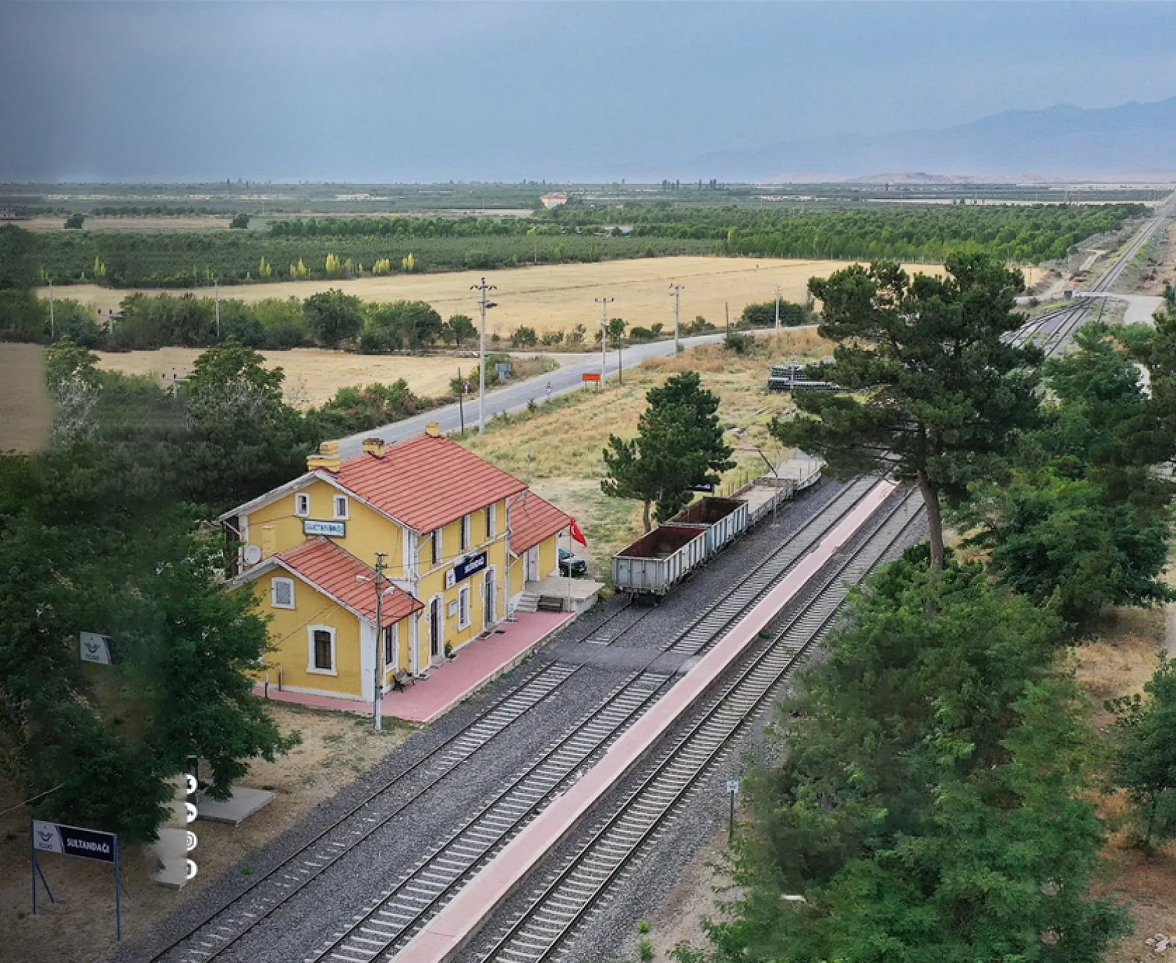 Umut, Bekleyiş, Hüzün… Afyon'daki İstasyonların Az Bilinen Fotoğrafları…