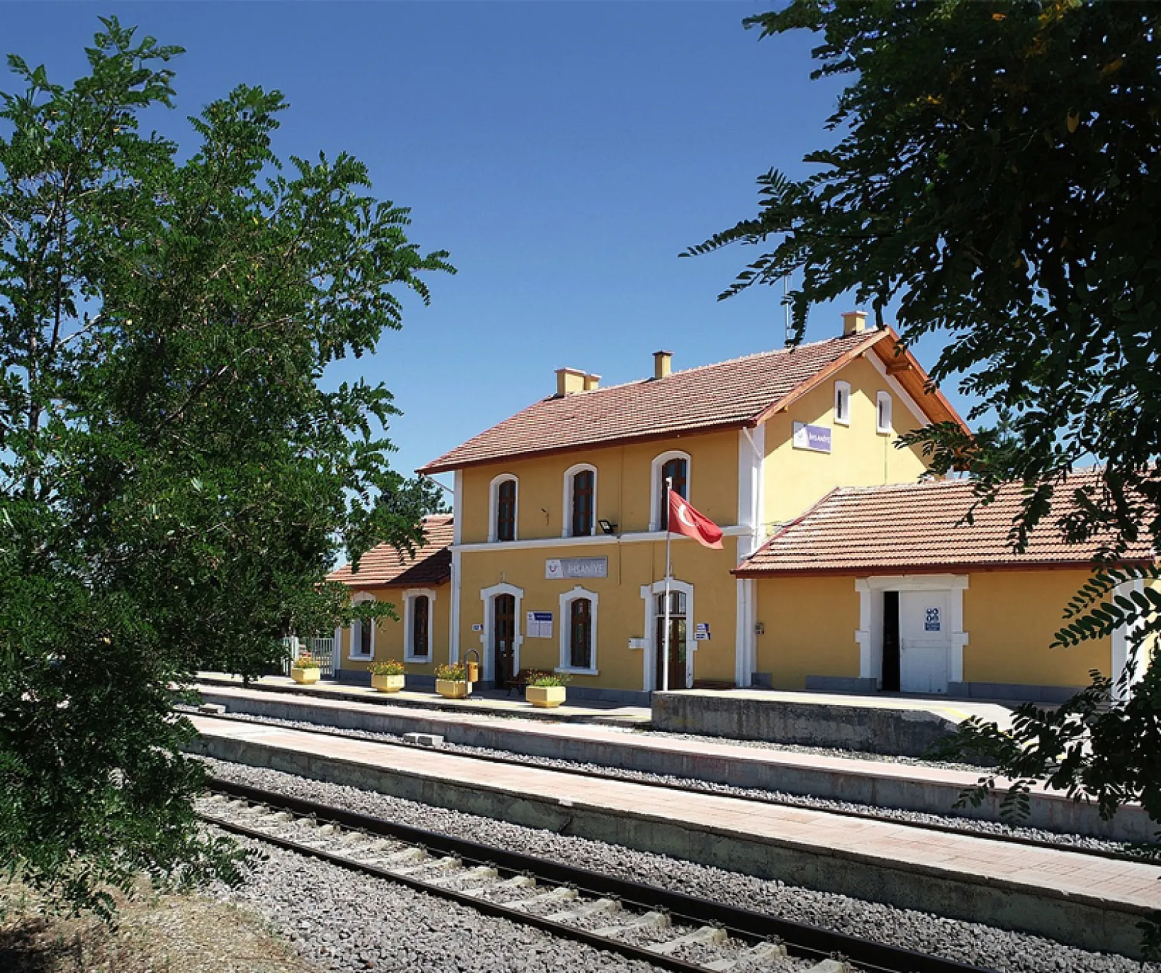 Umut, Bekleyiş, Hüzün… Afyon'daki İstasyonların Az Bilinen Fotoğrafları…