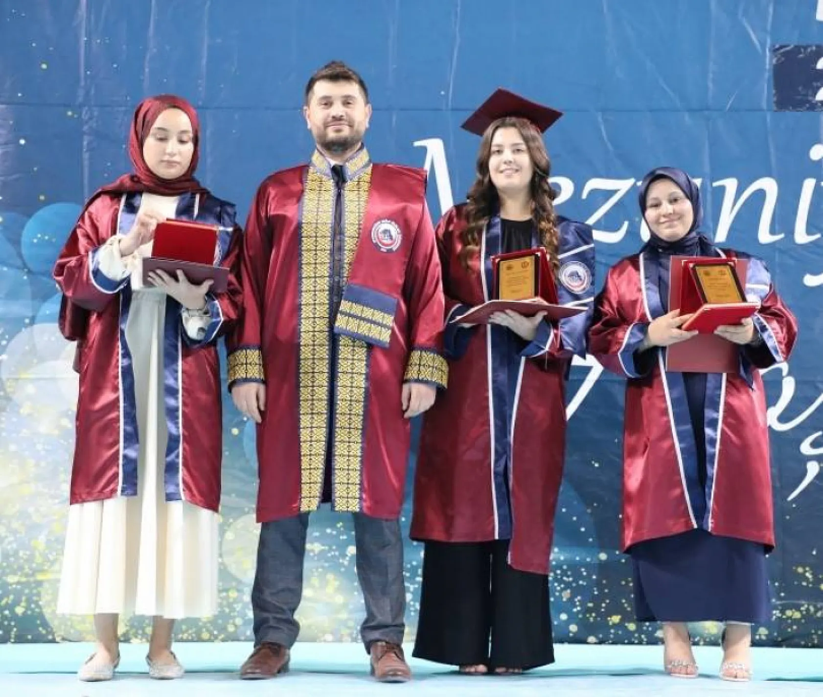 AFSÜ MYO'dan Bin Öğrenci Mezun Oldu