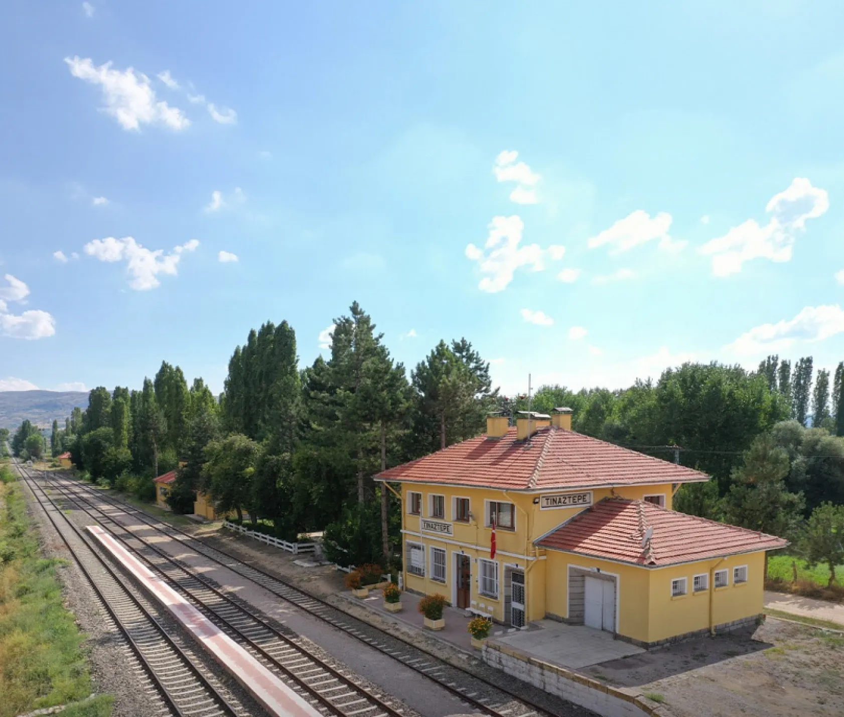 Umut, Bekleyiş, Hüzün… Afyon'daki İstasyonların Az Bilinen Fotoğrafları…