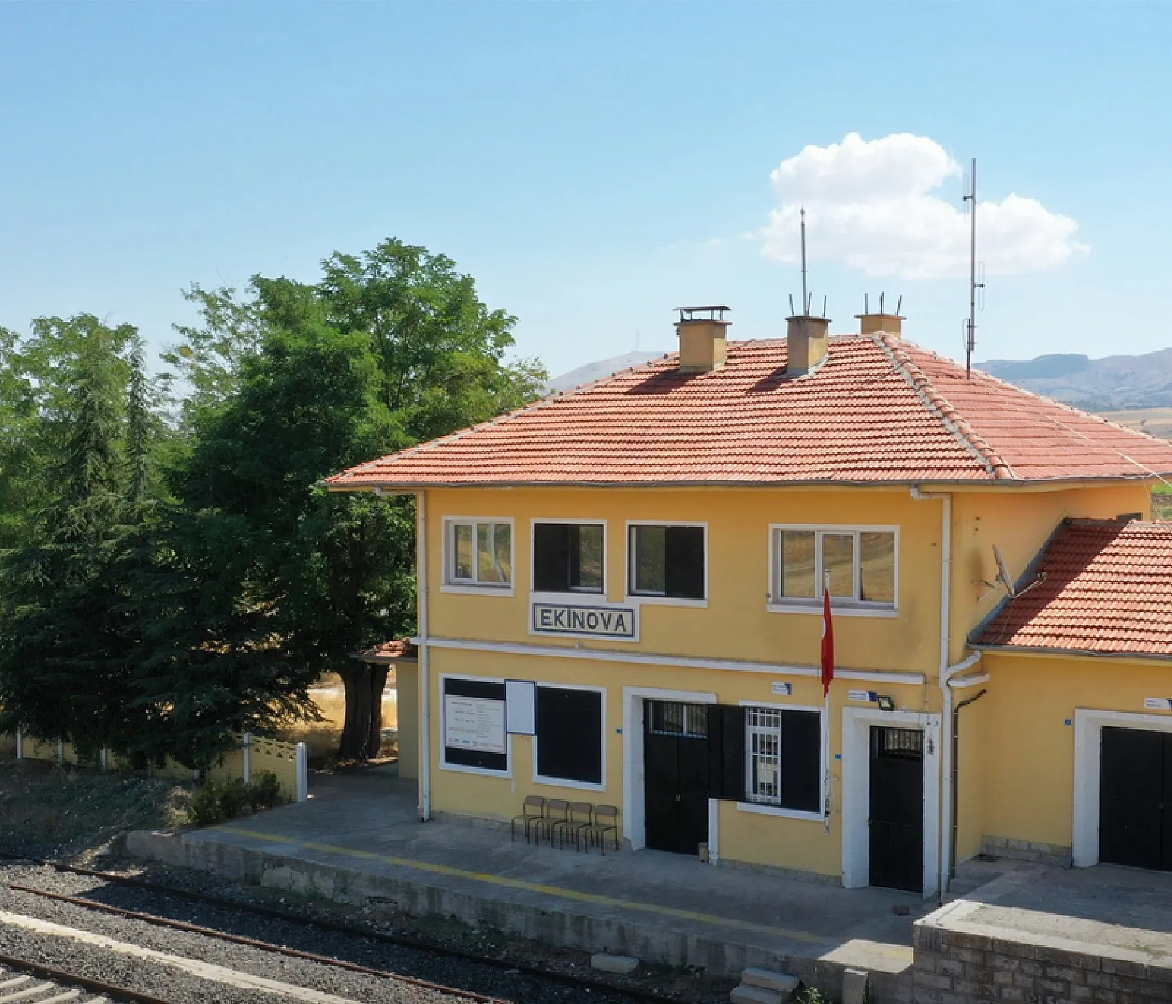 Umut, Bekleyiş, Hüzün… Afyon'daki İstasyonların Az Bilinen Fotoğrafları…