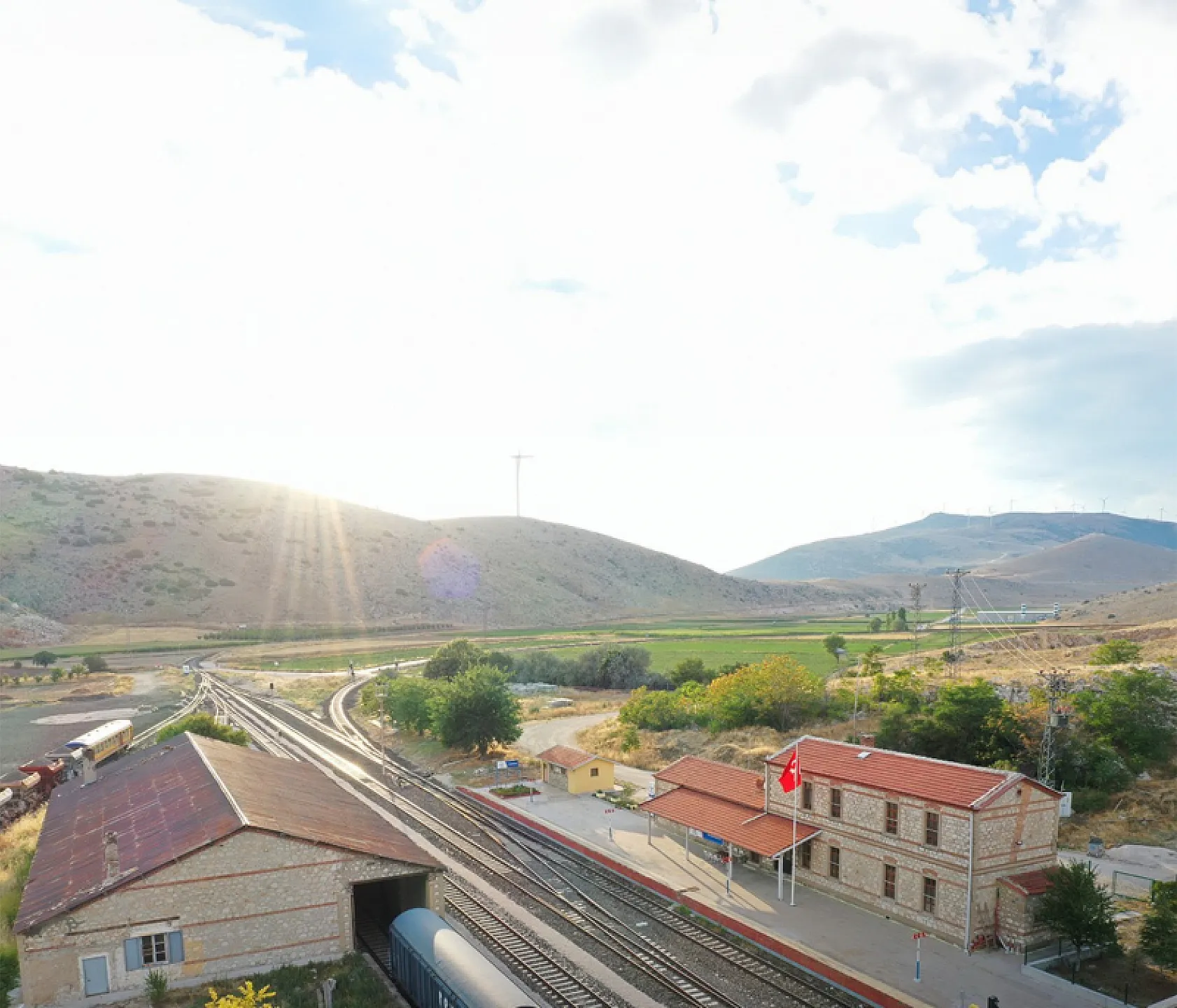Umut, Bekleyiş, Hüzün… Afyon'daki İstasyonların Az Bilinen Fotoğrafları…