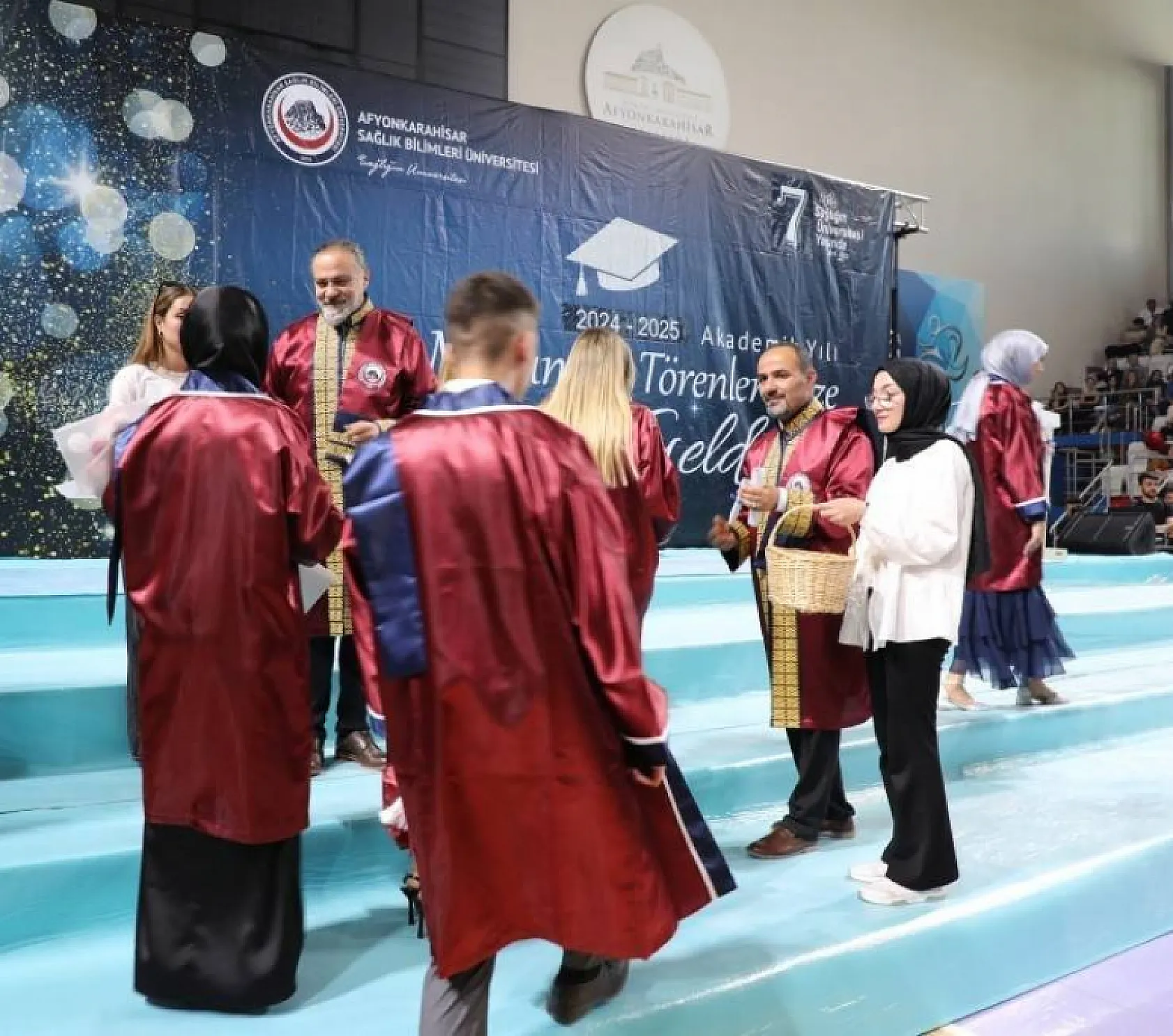 AFSÜ MYO'dan Bin Öğrenci Mezun Oldu