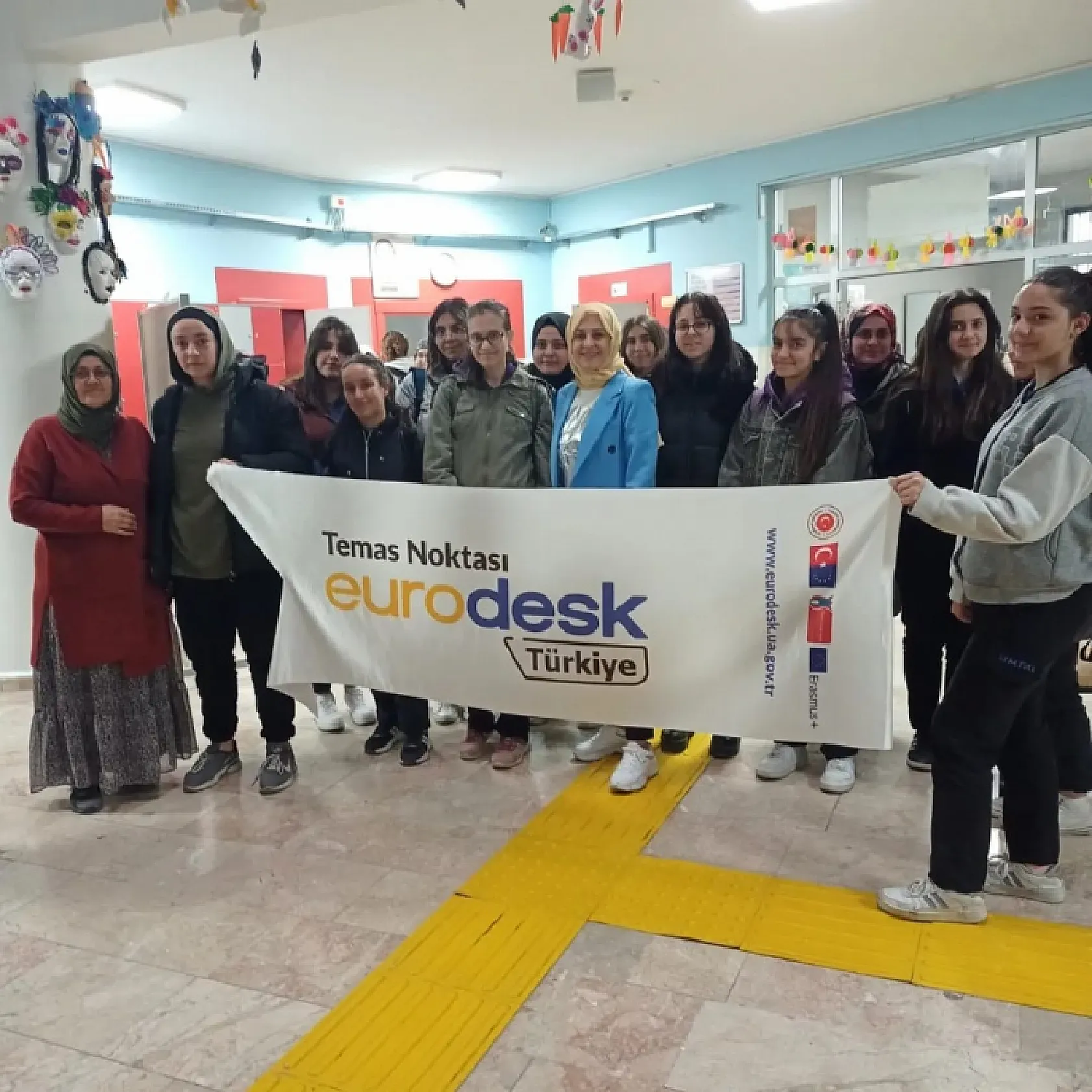 Gençler! Avrupa Fırsatlarından Yararlanın