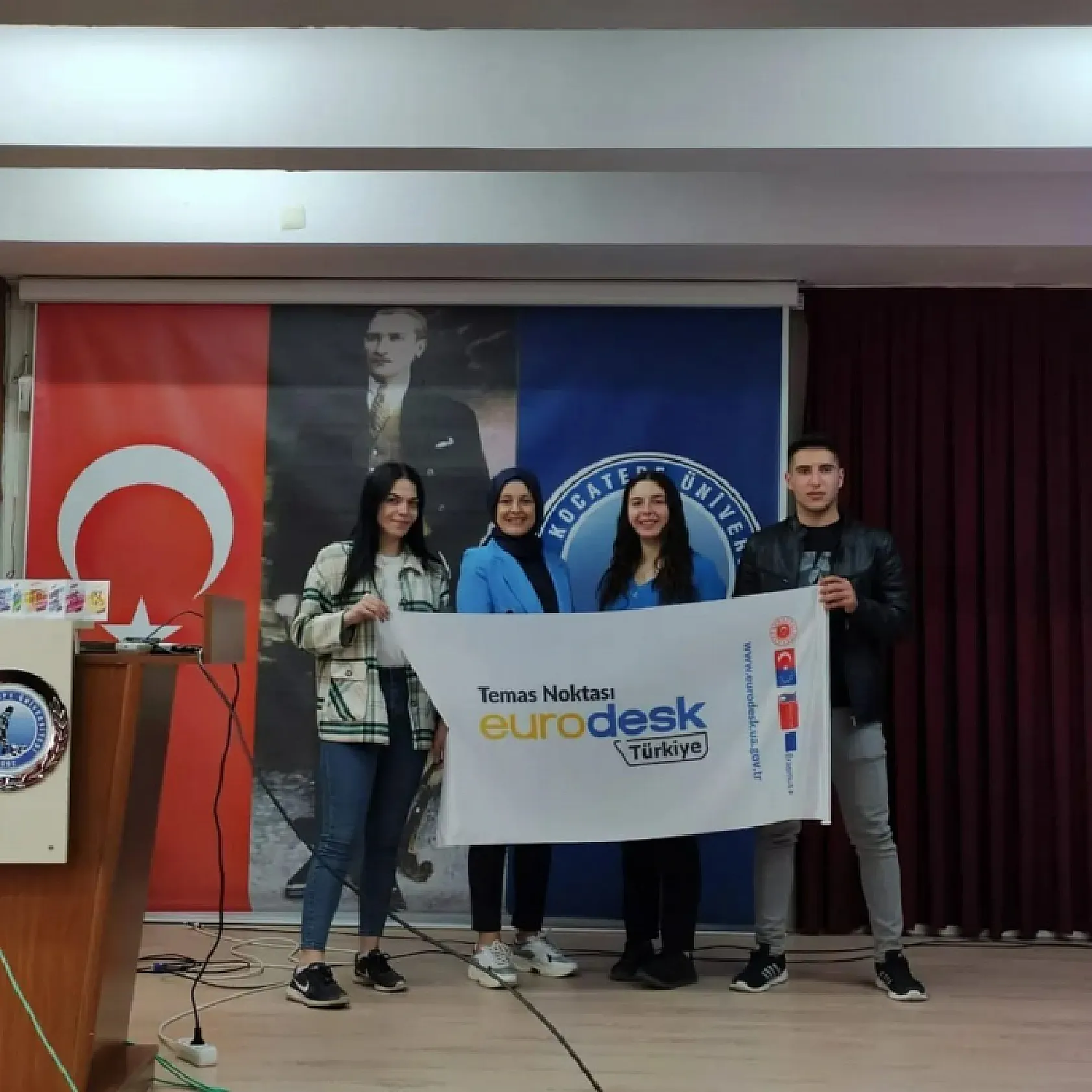 Gençler! Avrupa Fırsatlarından Yararlanın