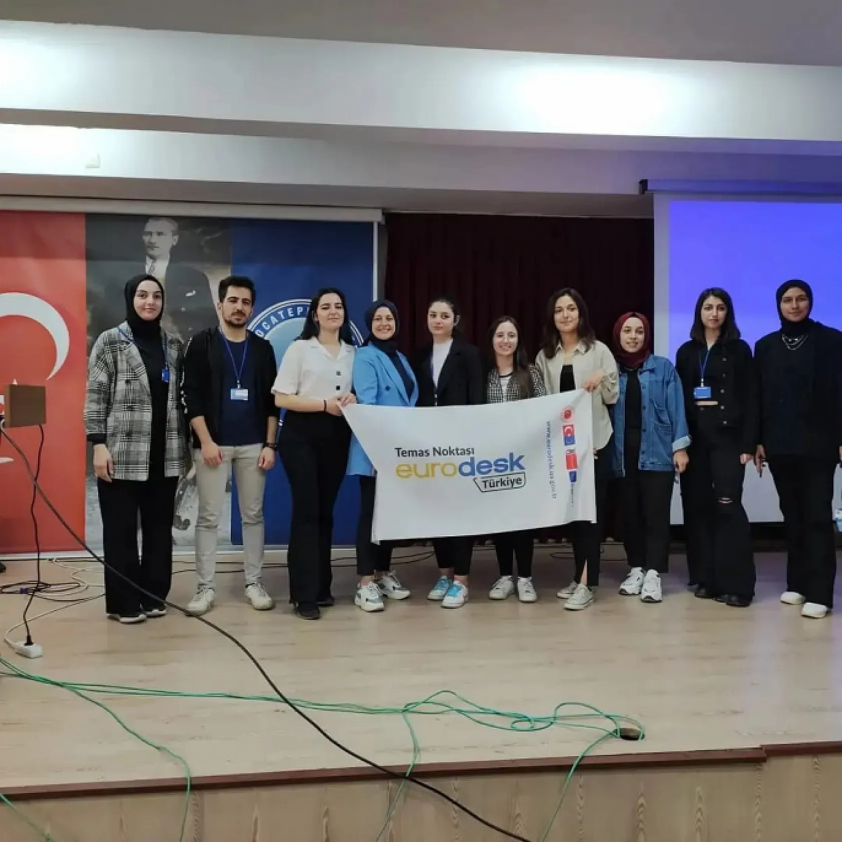 Gençler! Avrupa Fırsatlarından Yararlanın