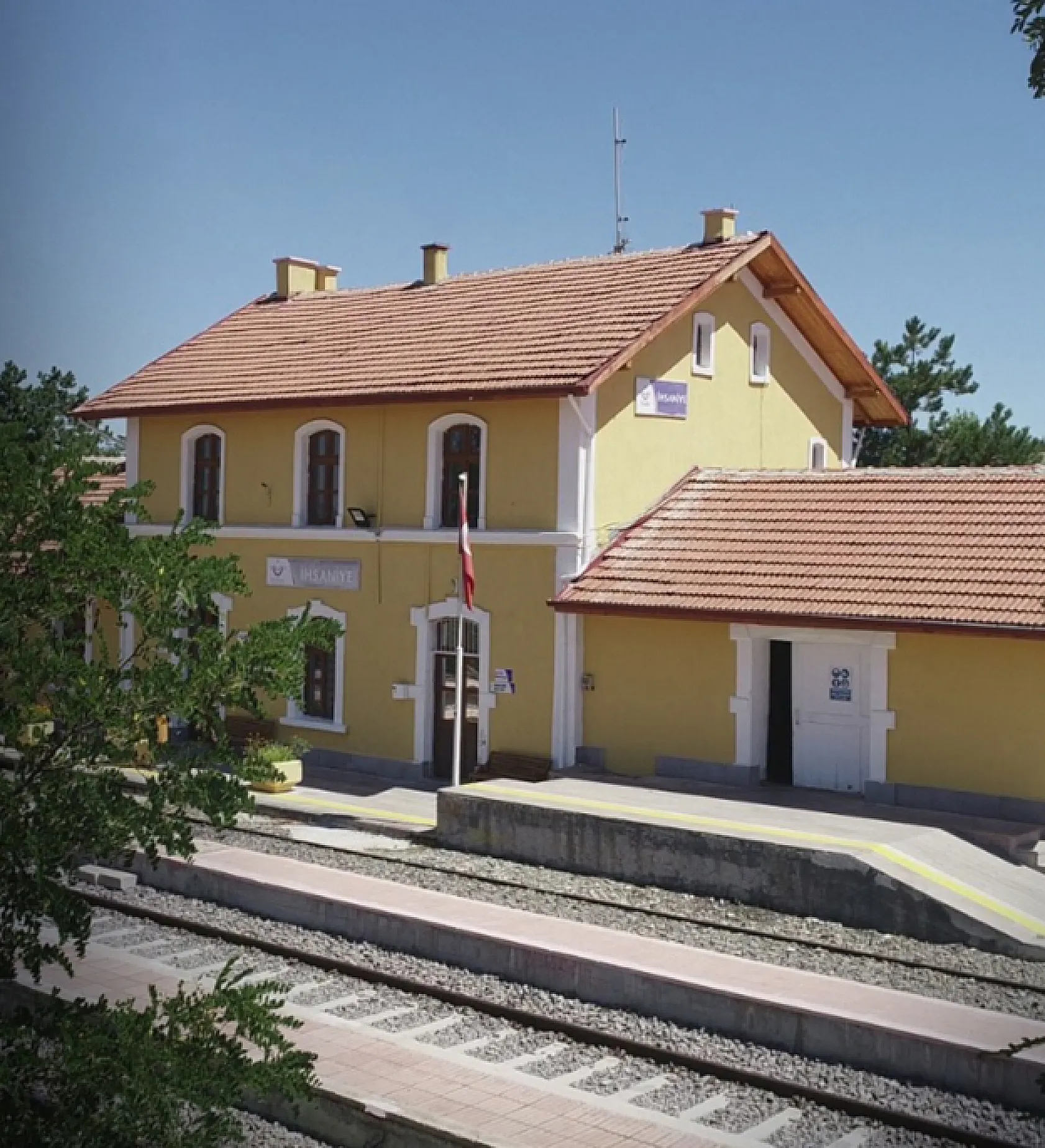 Umut, Bekleyiş, Hüzün… Afyon'daki İstasyonların Az Bilinen Fotoğrafları…