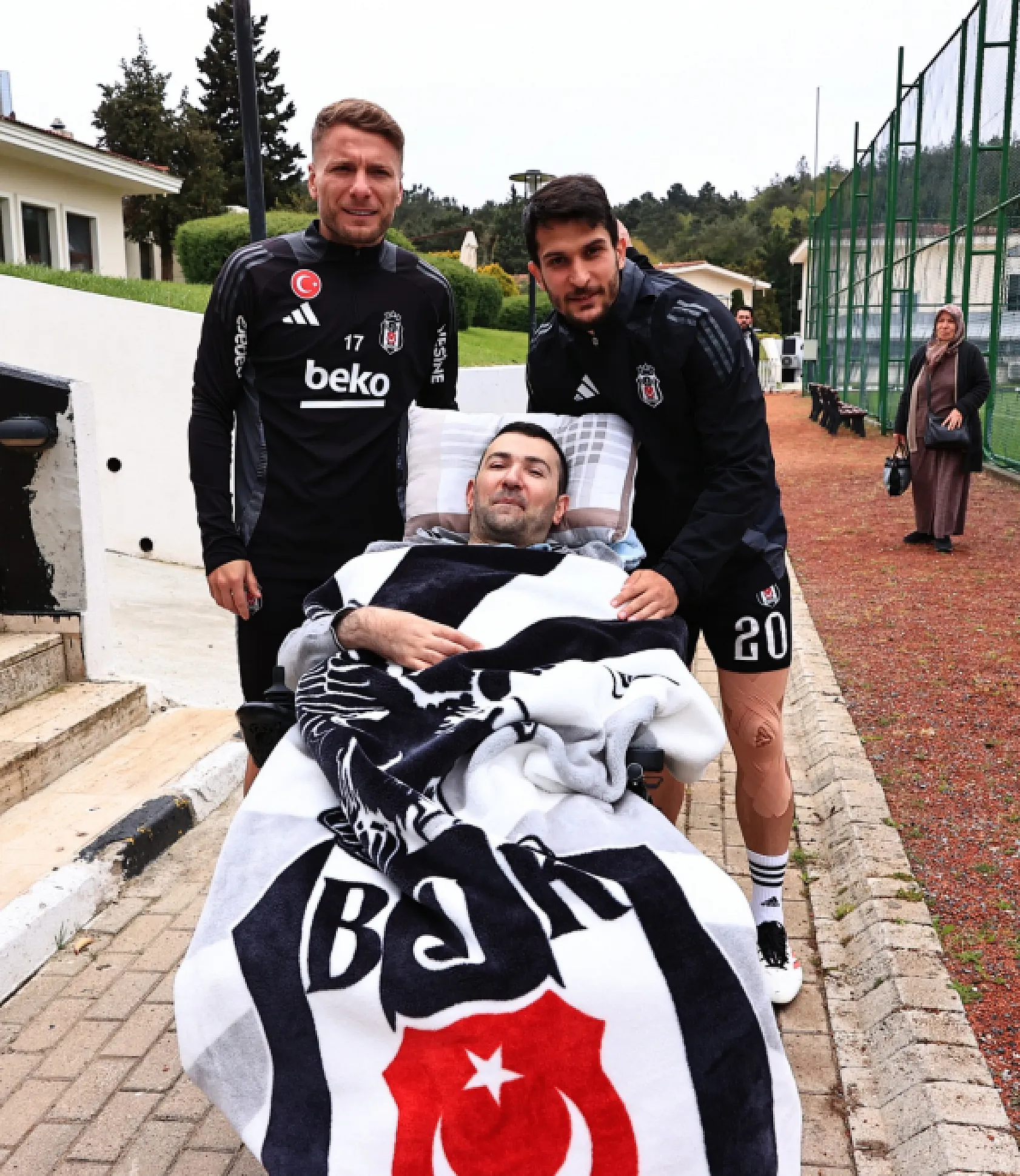 Vali Yiğitbaşı Sayesinde Hayallerine Kavuştu... Beşiktaş Tam Kadro...