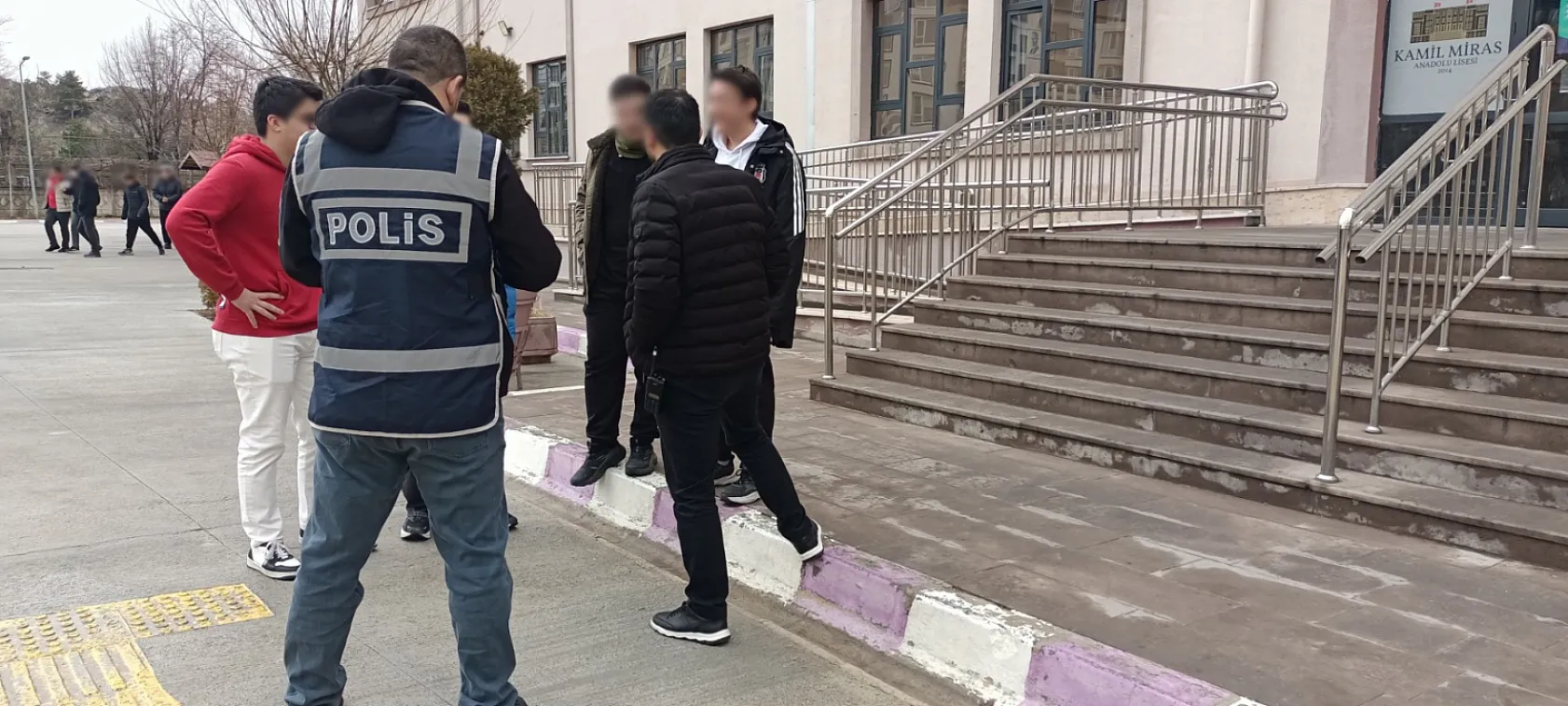 Çocukların Güvenliği İçin Santim Santim Denetim