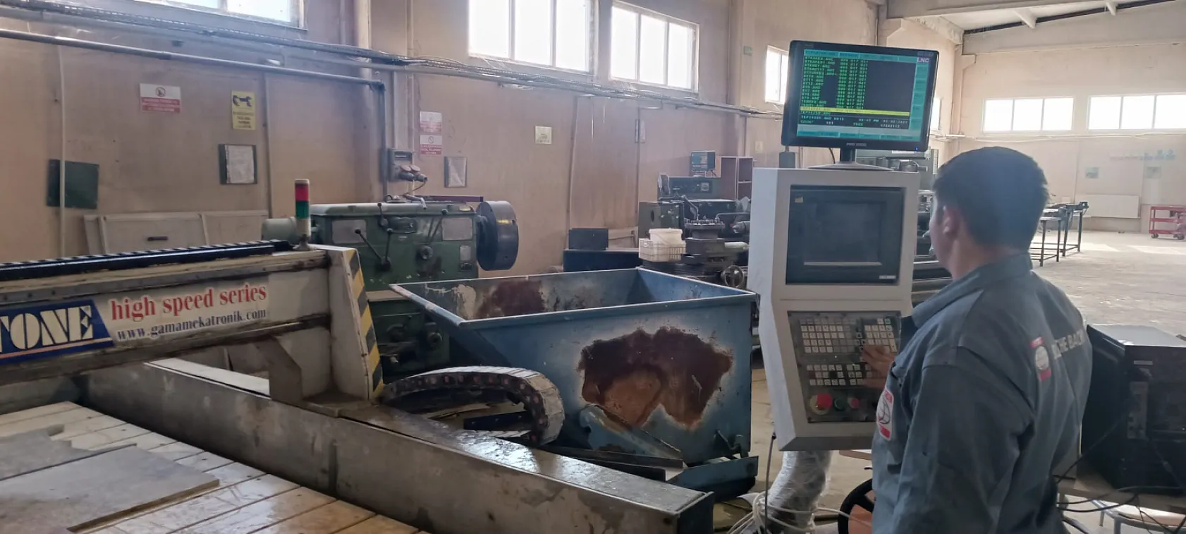 Meslek Lisesi Öğrencileri, 3 Yılda 6 Şehitliğe Gönülleri İle Dokundular