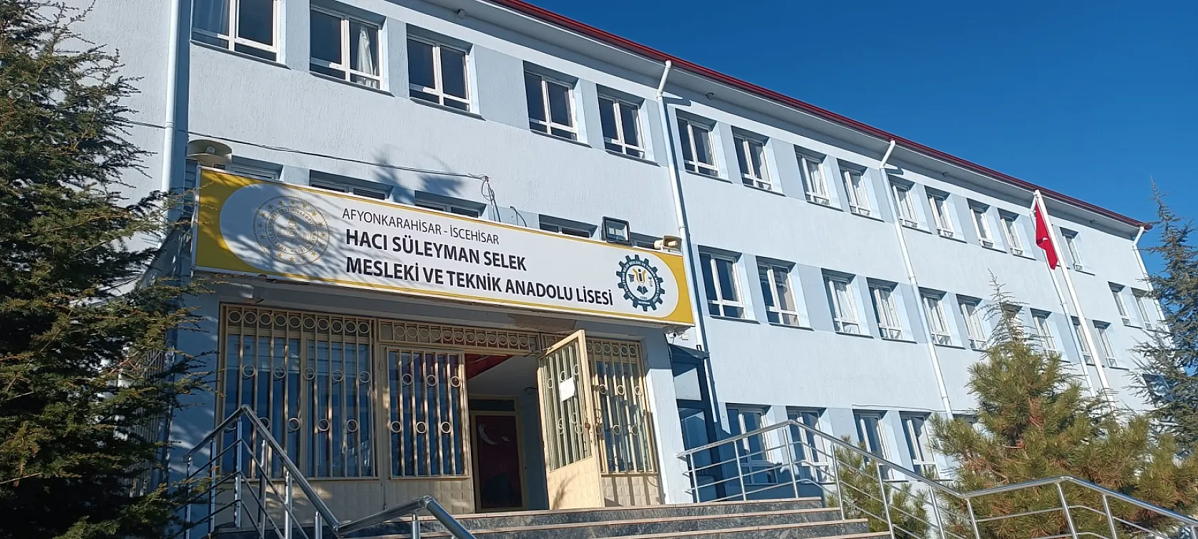 Meslek Lisesi Öğrencileri, 3 Yılda 6 Şehitliğe Gönülleri İle Dokundular