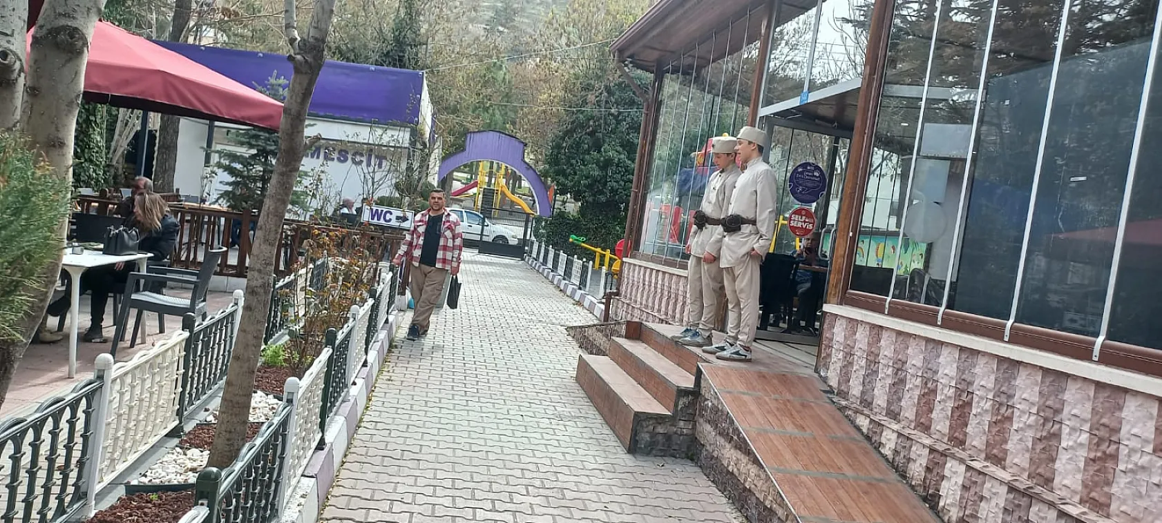 Minik Ellerden Büyük Eserler